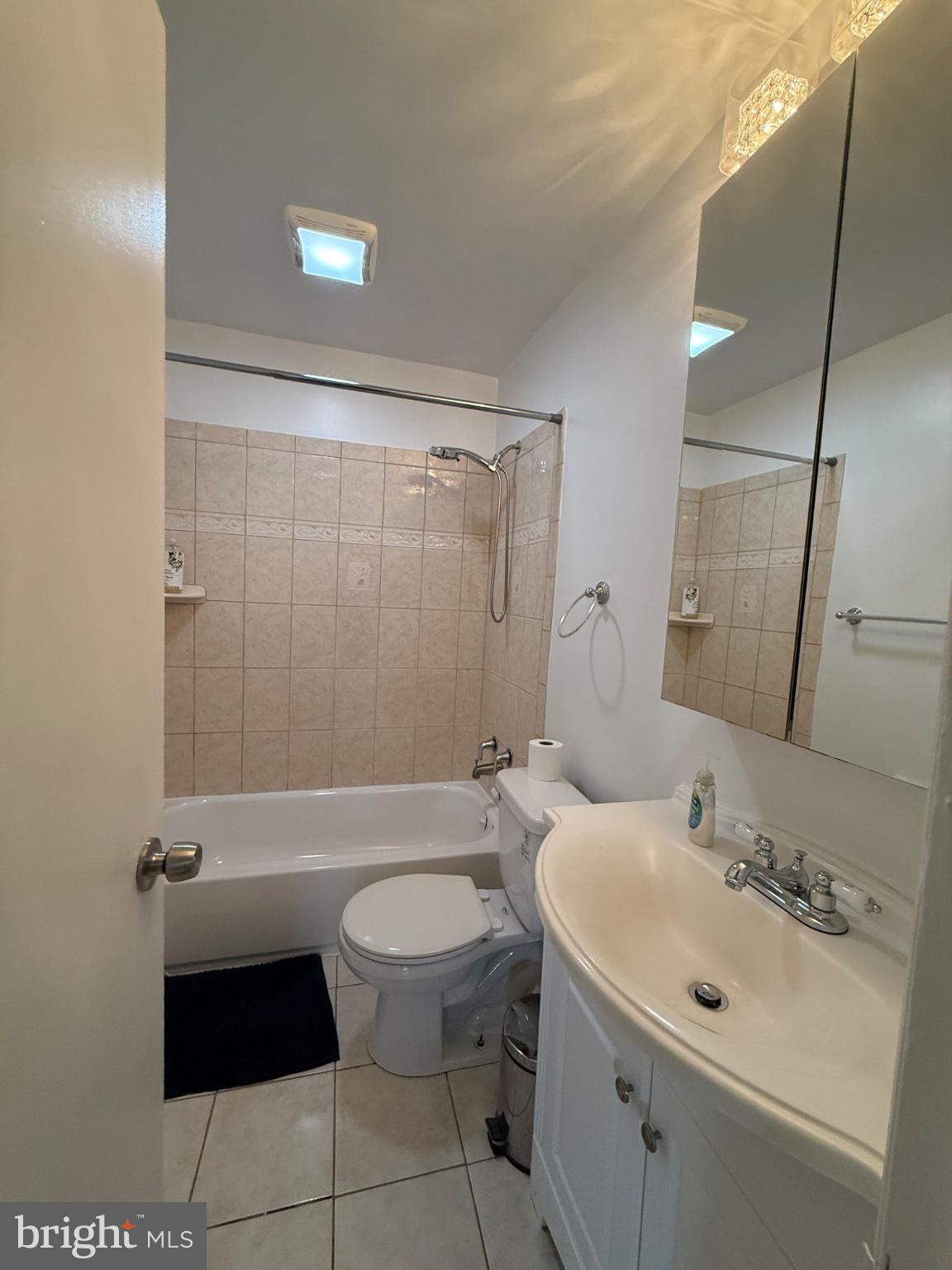 HOLLYWOOD - Residential