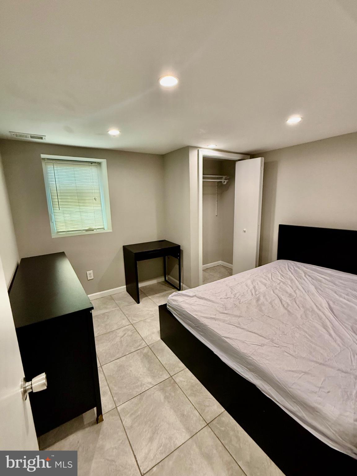 HOLLYWOOD - Residential