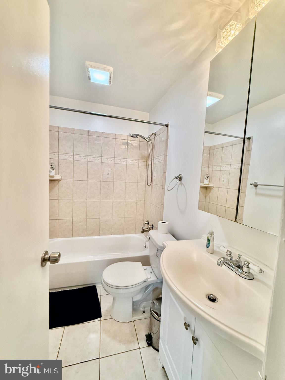 HOLLYWOOD - Residential