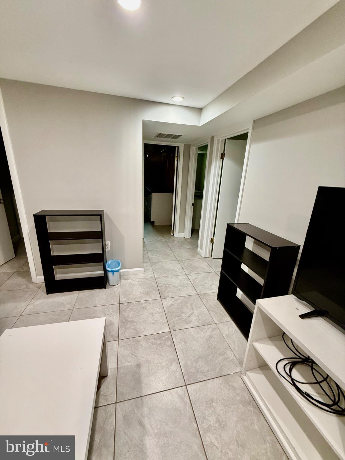 HOLLYWOOD - Residential