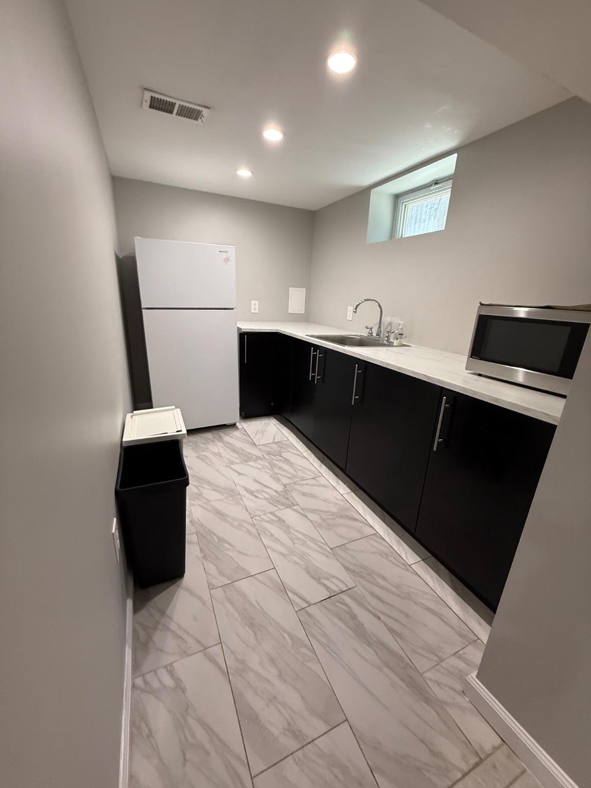 HOLLYWOOD - Residential
