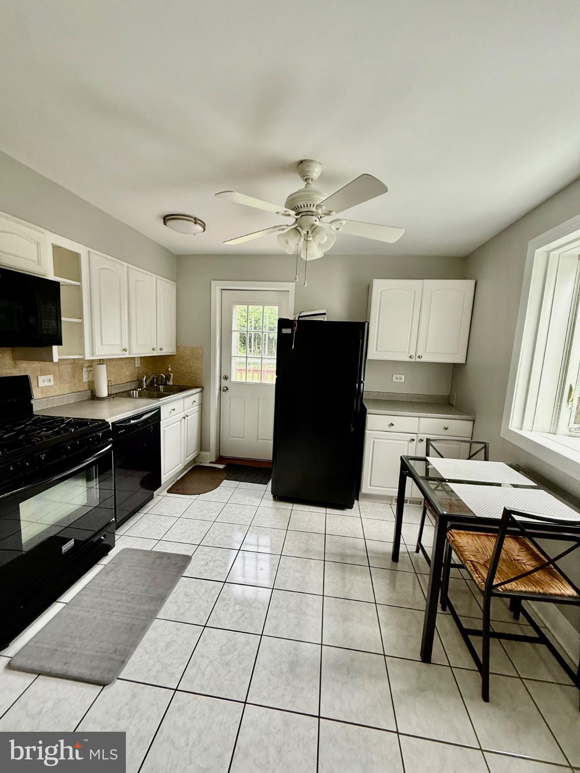 HOLLYWOOD - Residential