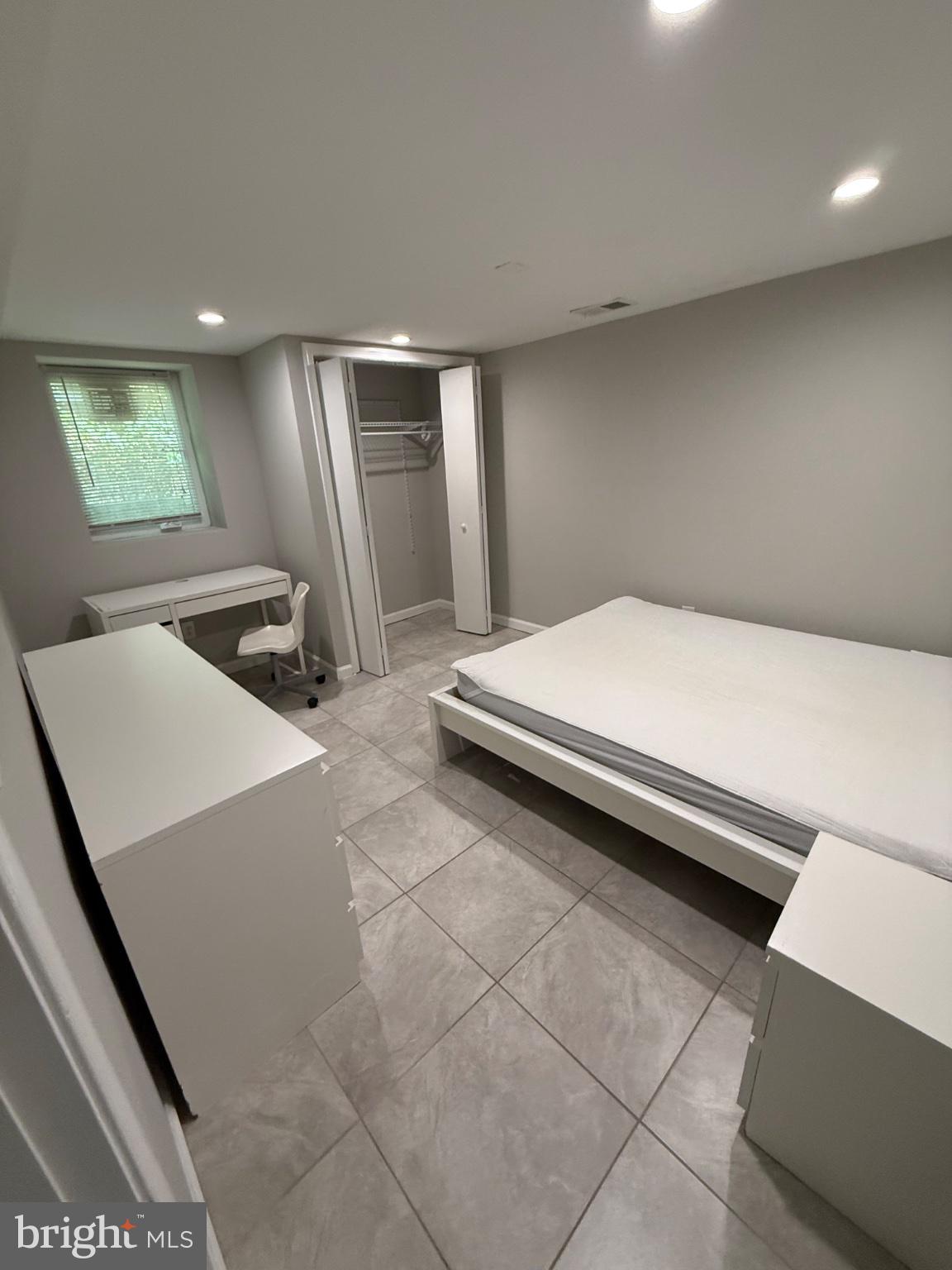 HOLLYWOOD - Residential