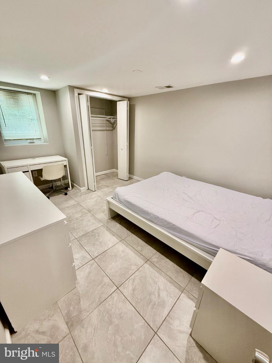 HOLLYWOOD - Residential