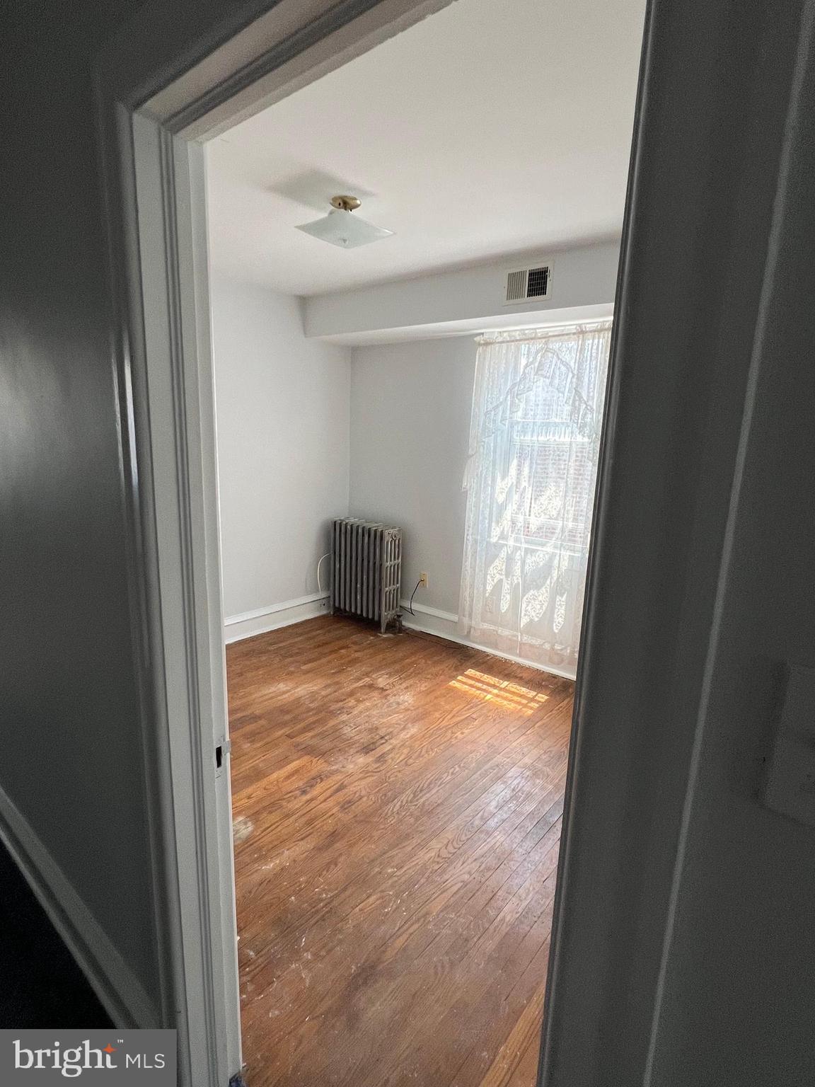 BRYN MAWR - Residential