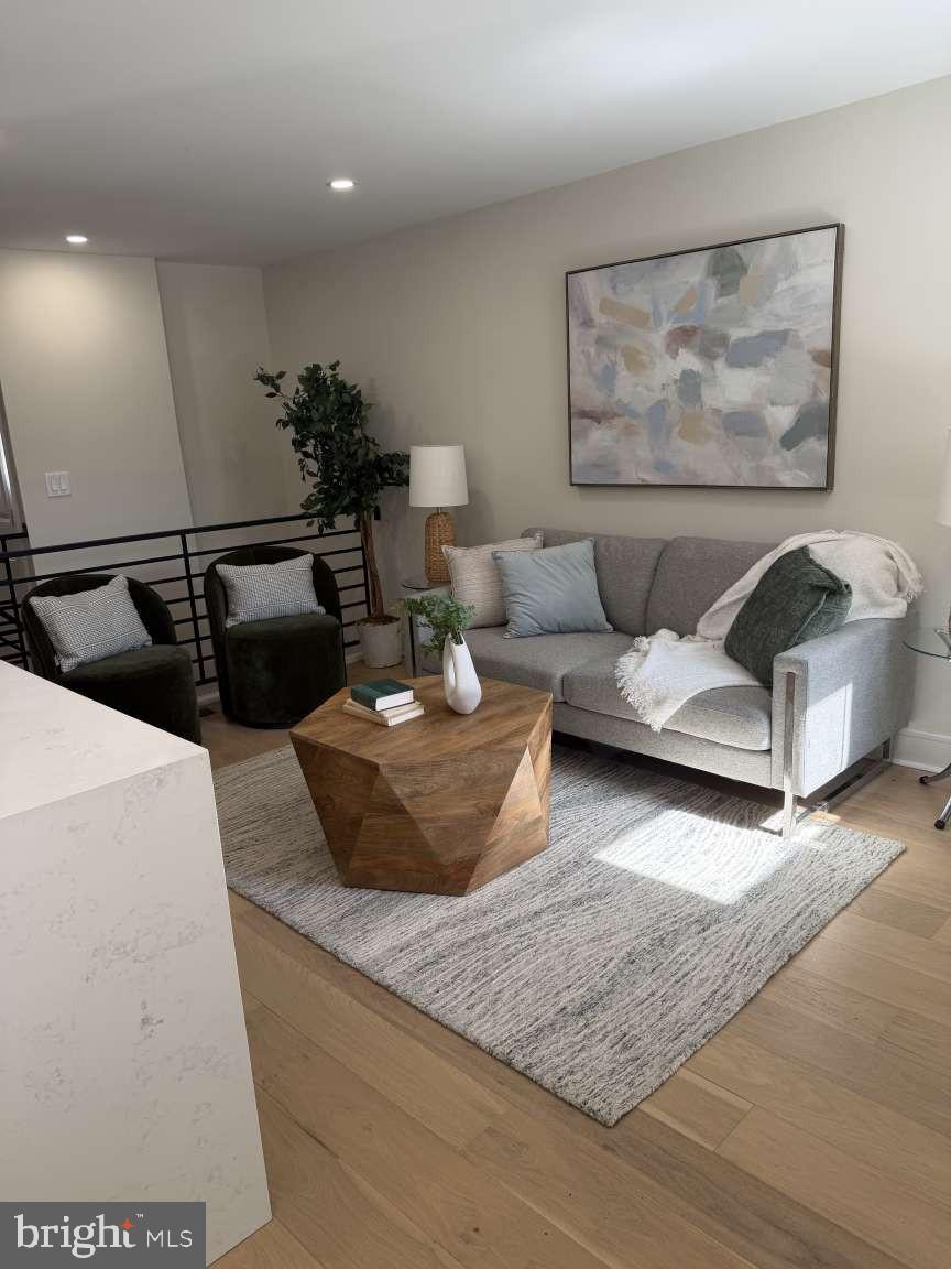 GRAYS FERRY - Residential