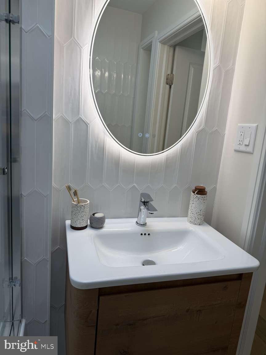 GRAYS FERRY - Residential