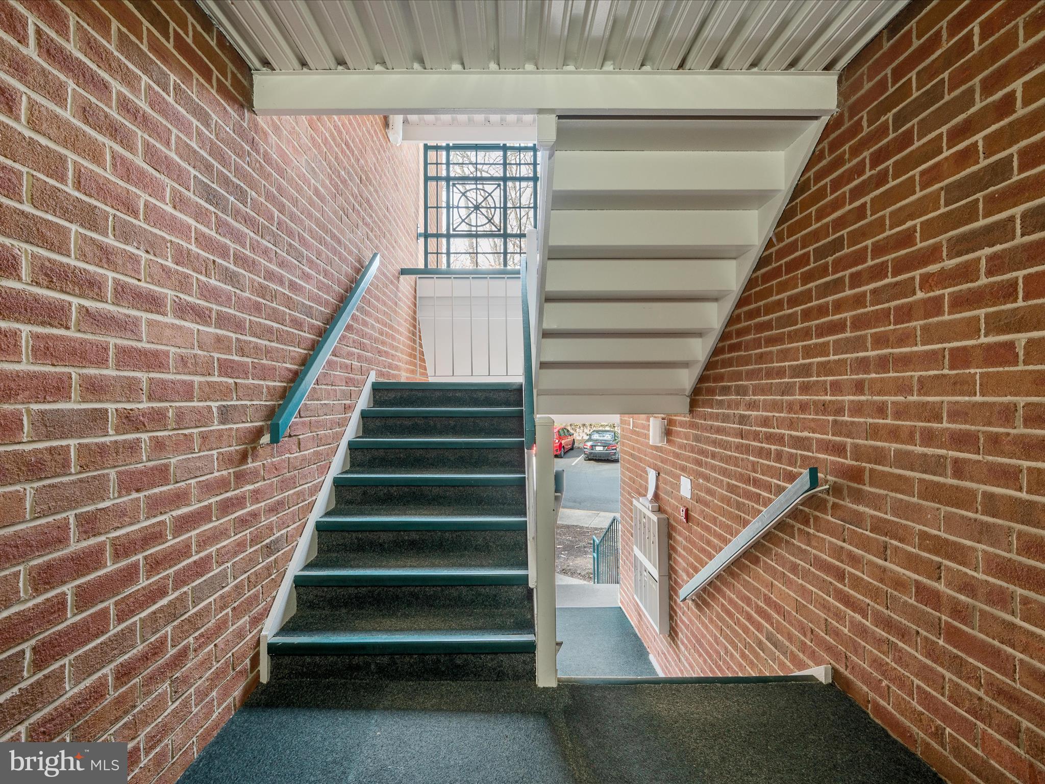 HUNTERS WOODS VILLAGE - Residential