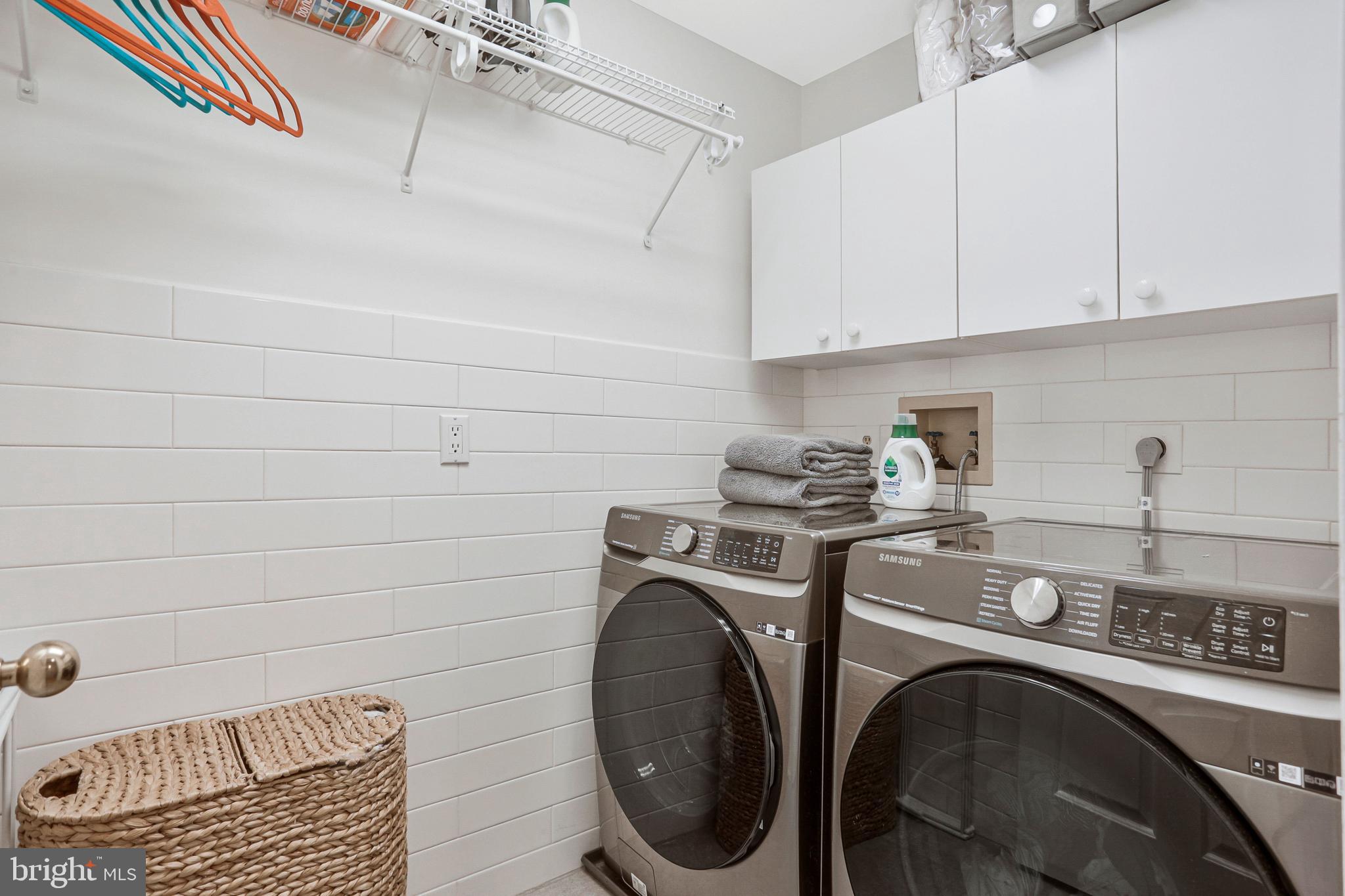 HEMINGWAY - Residential
