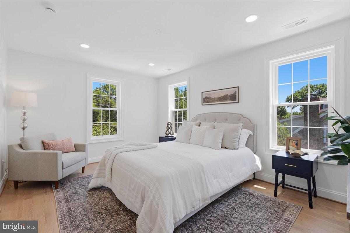 LYON PARK - Residential