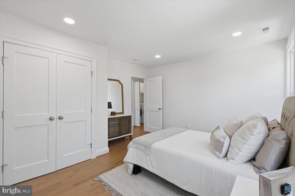 LYON PARK - Residential