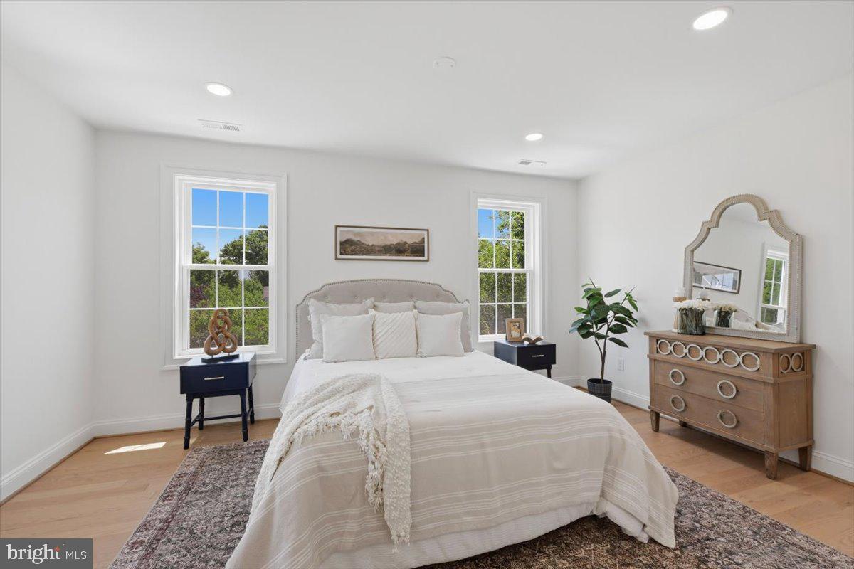 LYON PARK - Residential