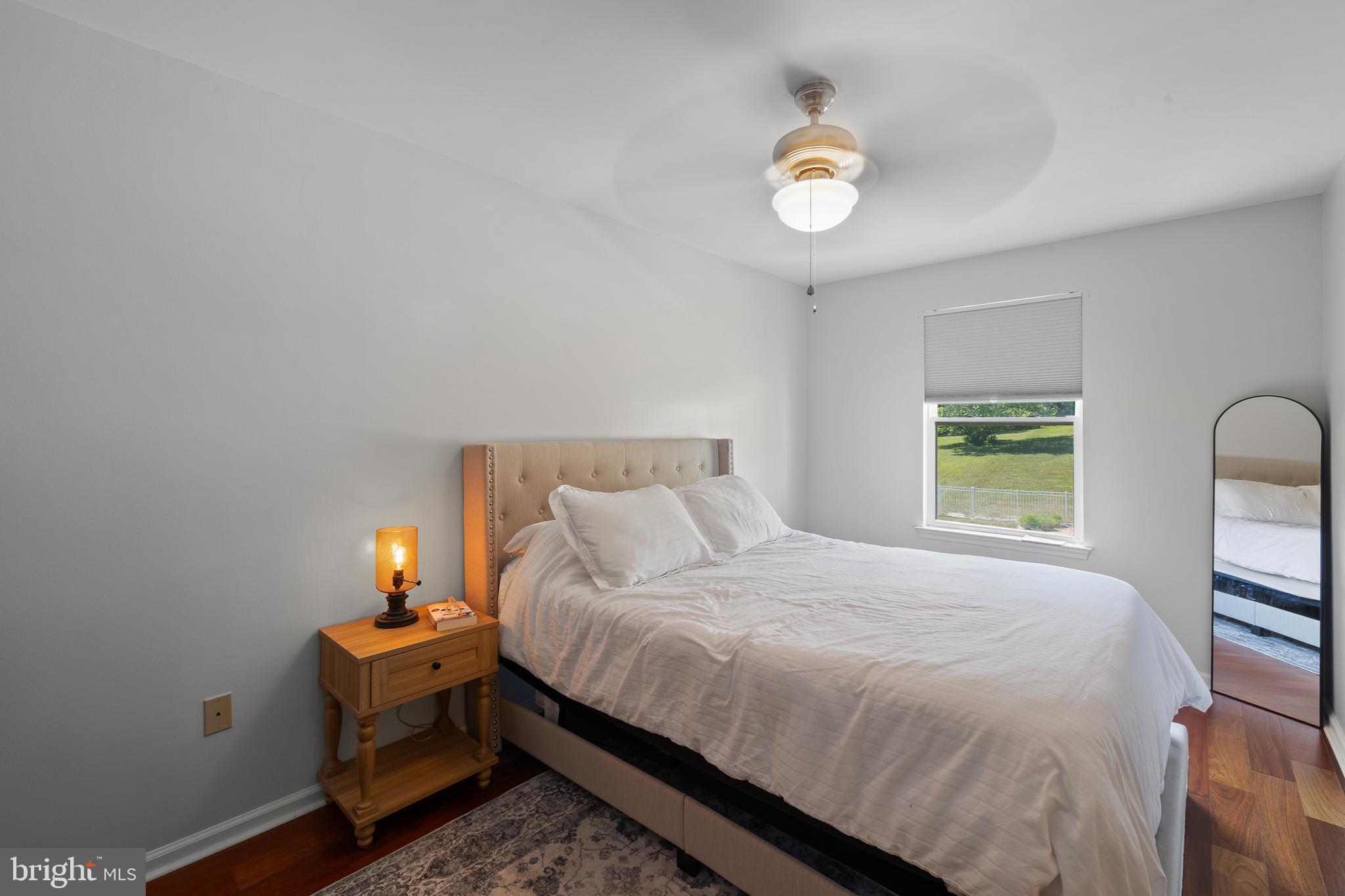 WOODS EDGE - Residential