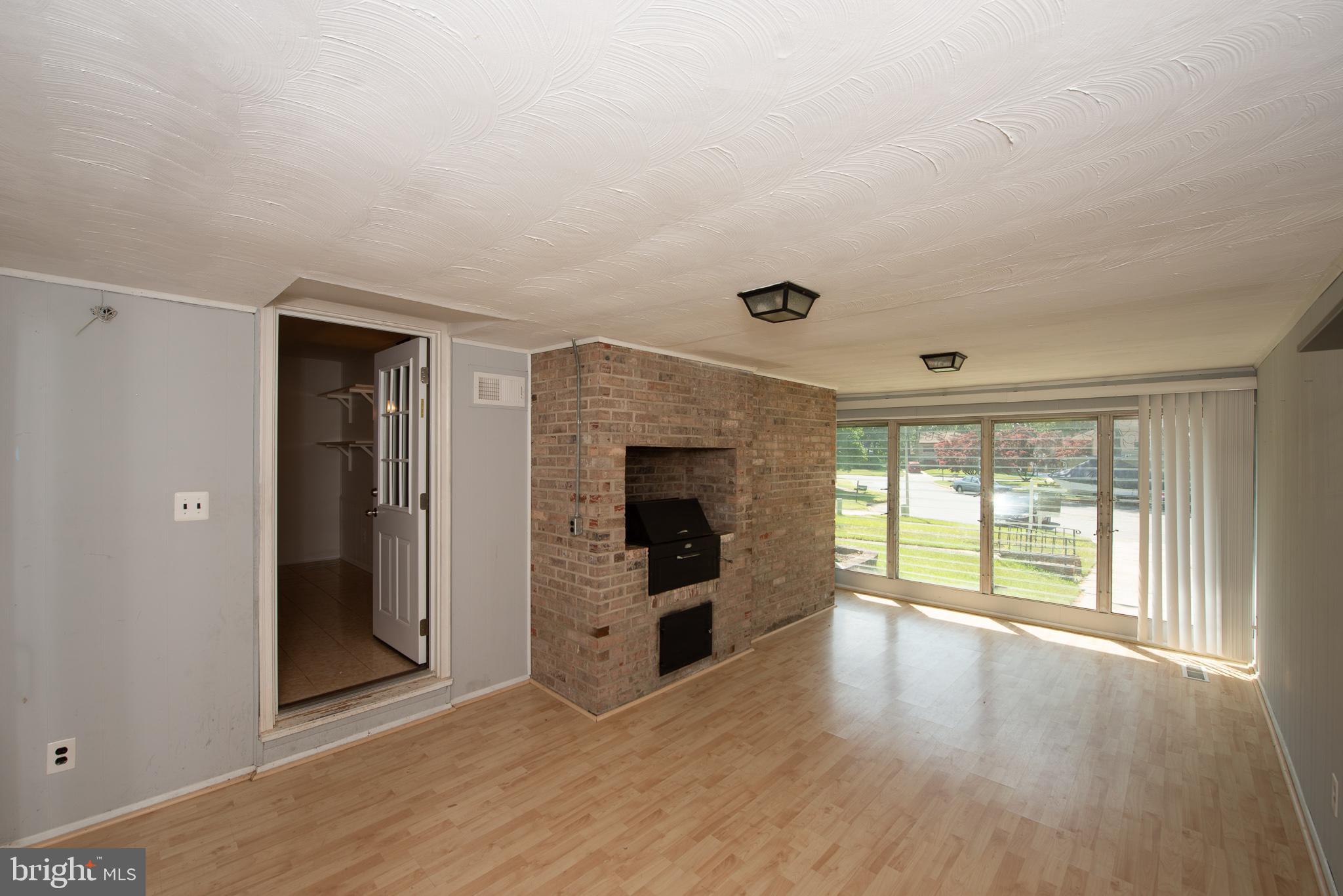 THE HIGHLANDS - Residential Lease