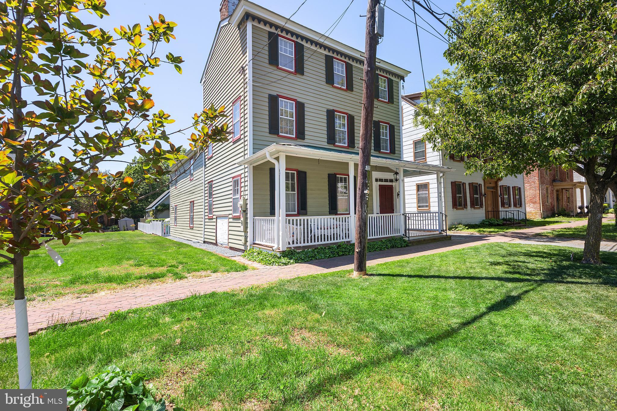 Built in 1780/1840, "Highcroft" is in the heart of the Historic District near the Chester River. A rare in-town property that offers a 2-car garage with a second floor and a long driveway for tons of off-street parking.  3 bedrooms, 4 full baths and 1 half bath. Primary bedroom has his and hers private baths.  8.2 kw solar array on the garage. EV level 2 charger.  Easy room flow from front to back for entertaining. Just steps to restaurants, bars, and shops.  This is an ultra efficient "green" house.