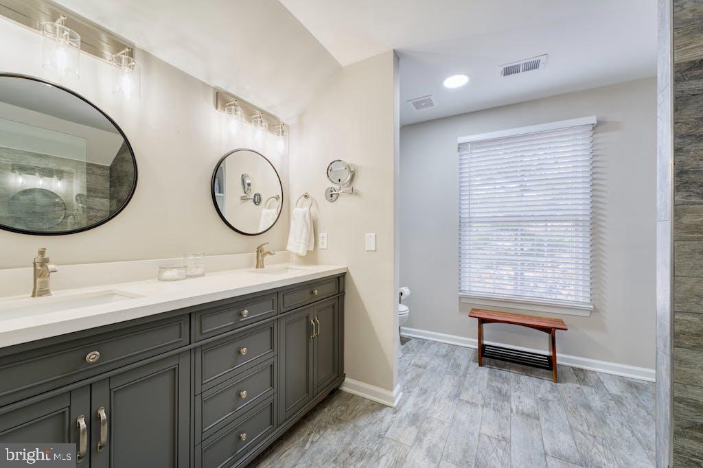 GLAYDIN ACRES - Residential