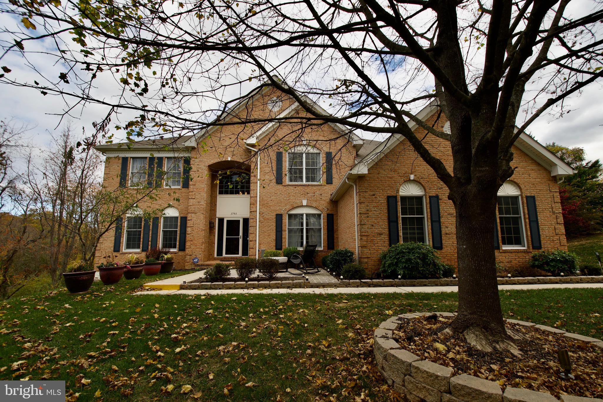 HUNTER MILL ESTATES - Residential