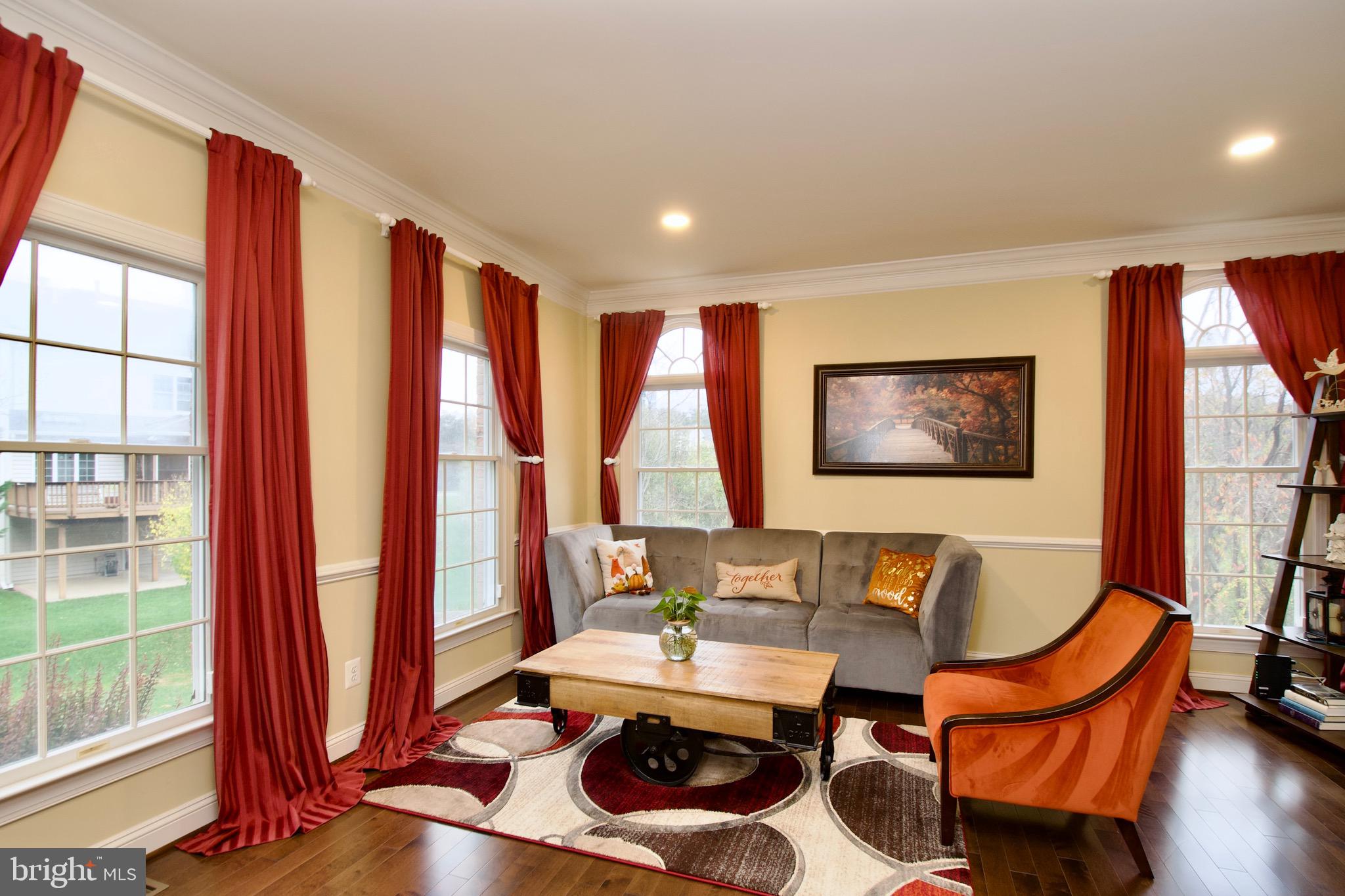 HUNTER MILL ESTATES - Residential