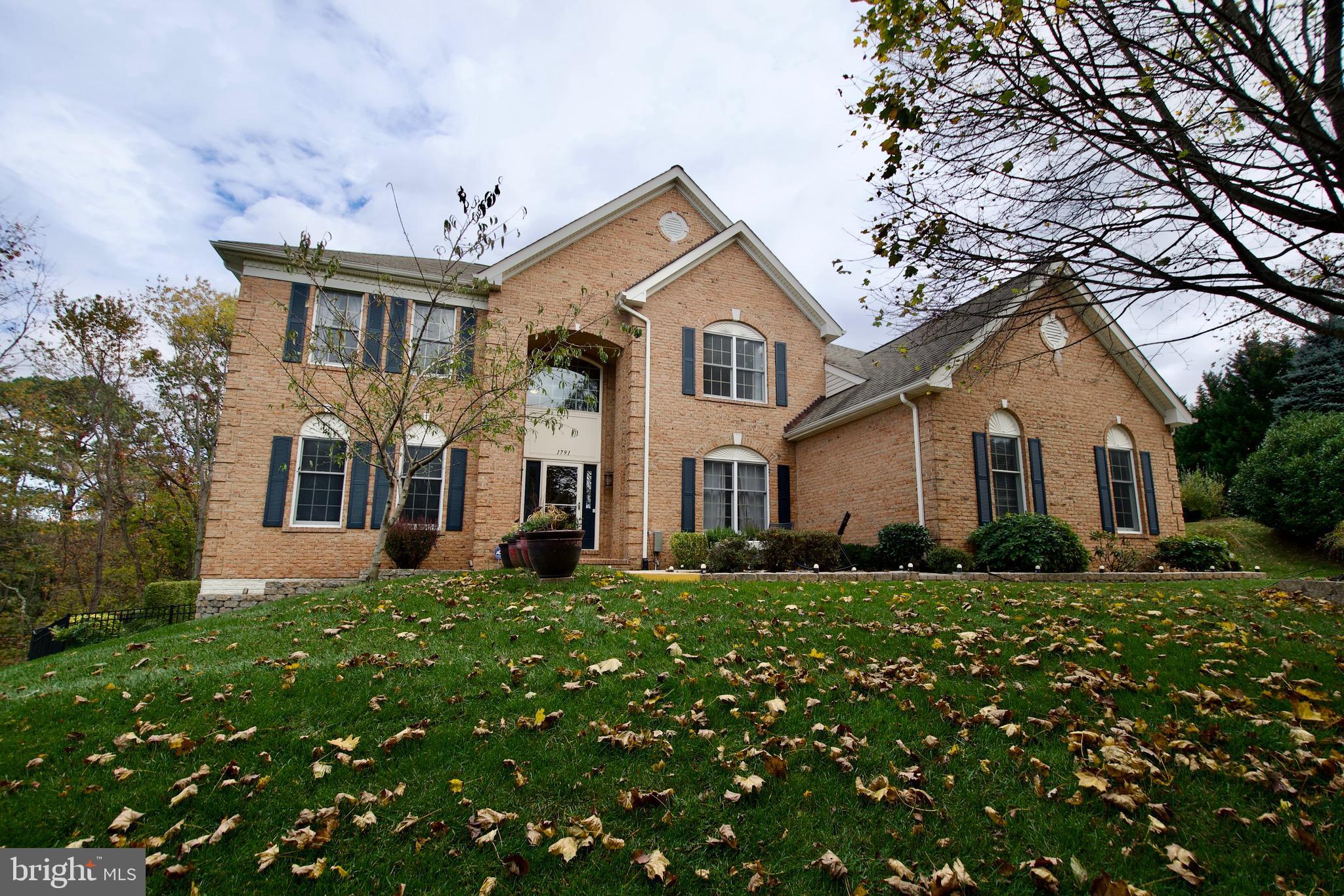 HUNTER MILL ESTATES - Residential