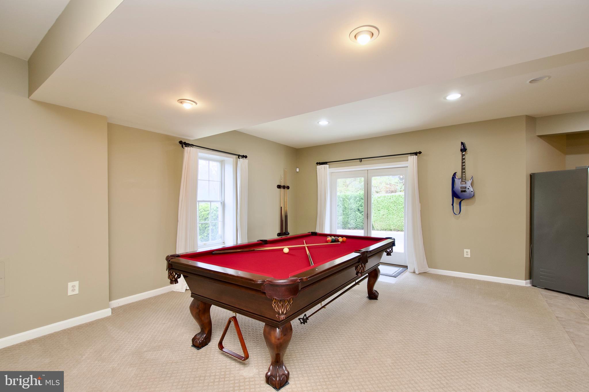 HUNTER MILL ESTATES - Residential
