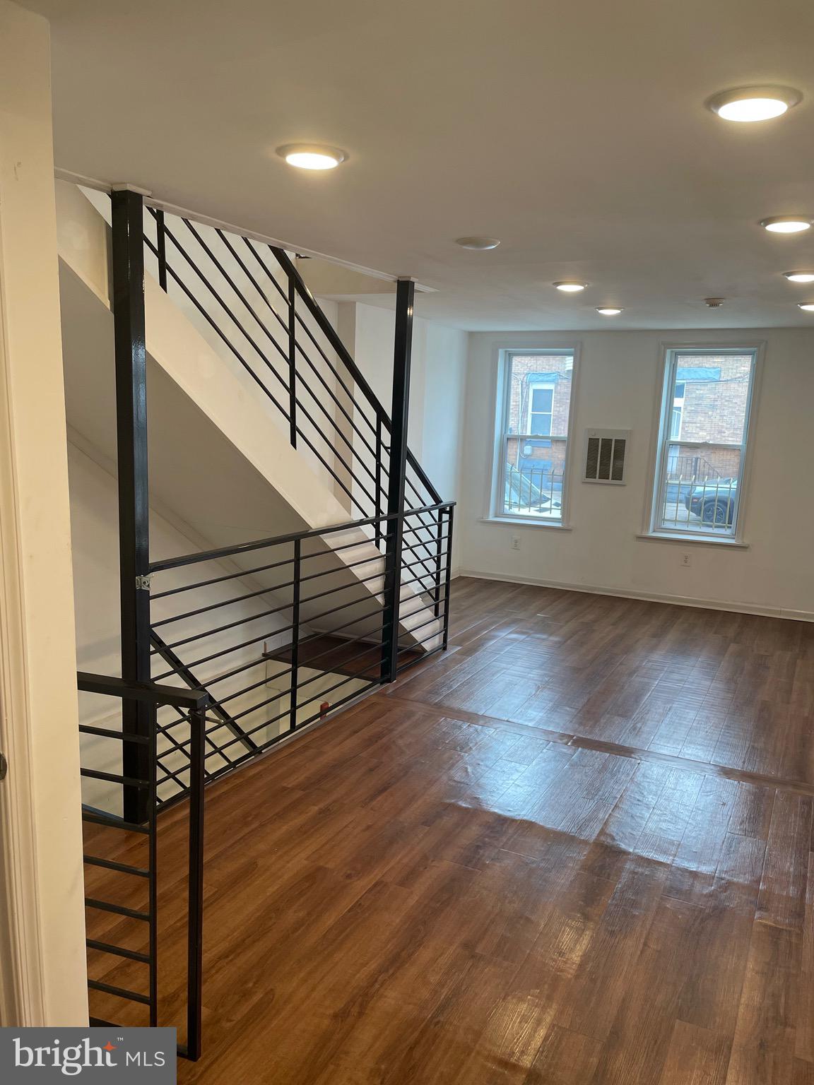 CARROLL PARK - Residential Income