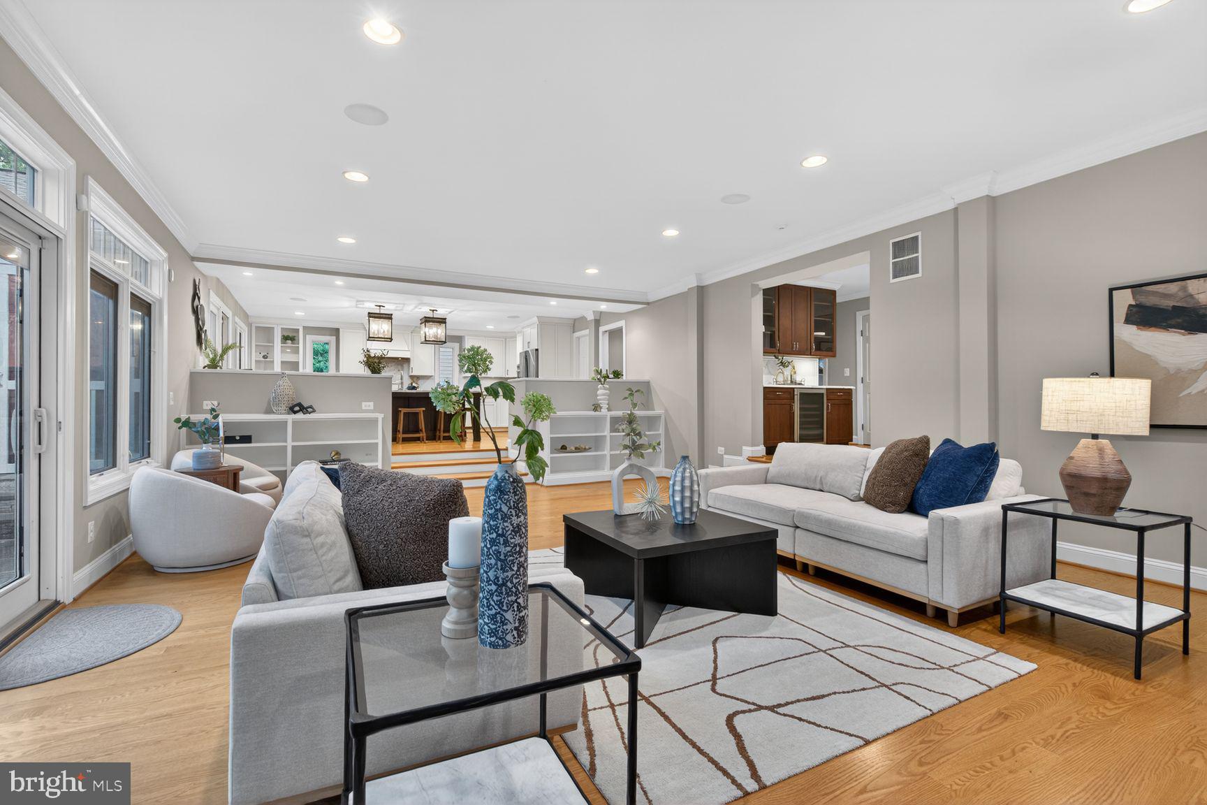 EUDORA - Residential