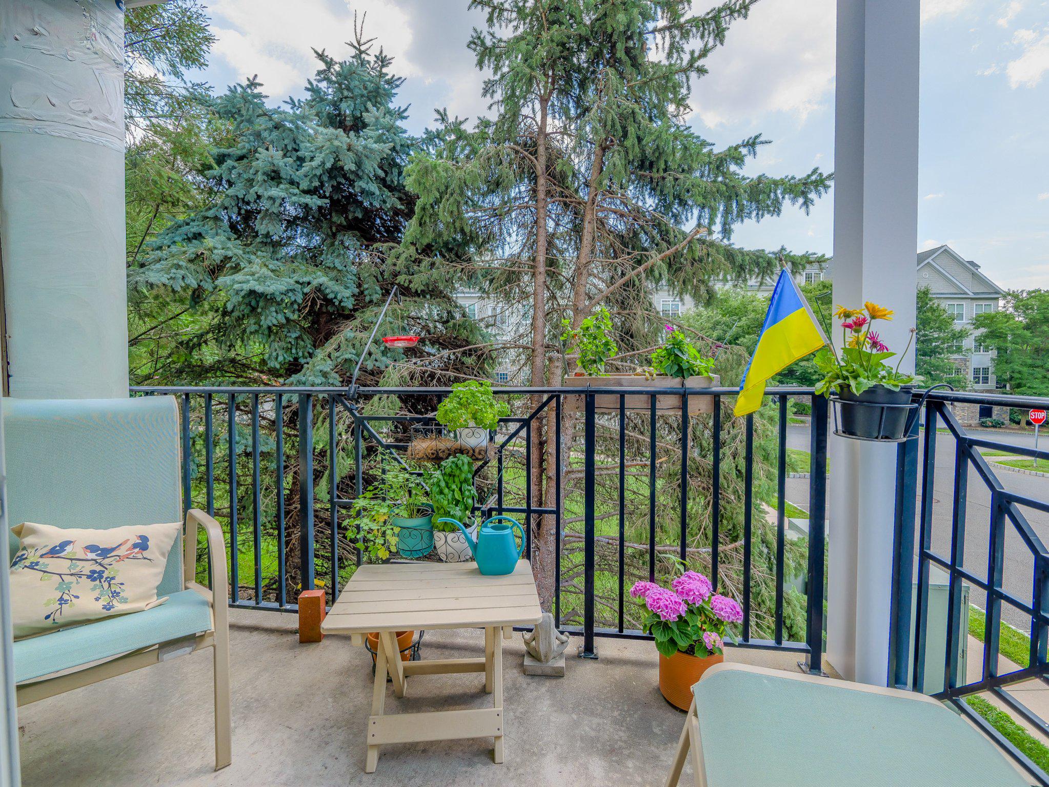 THE HOLLOW AT FOX VA - Residential