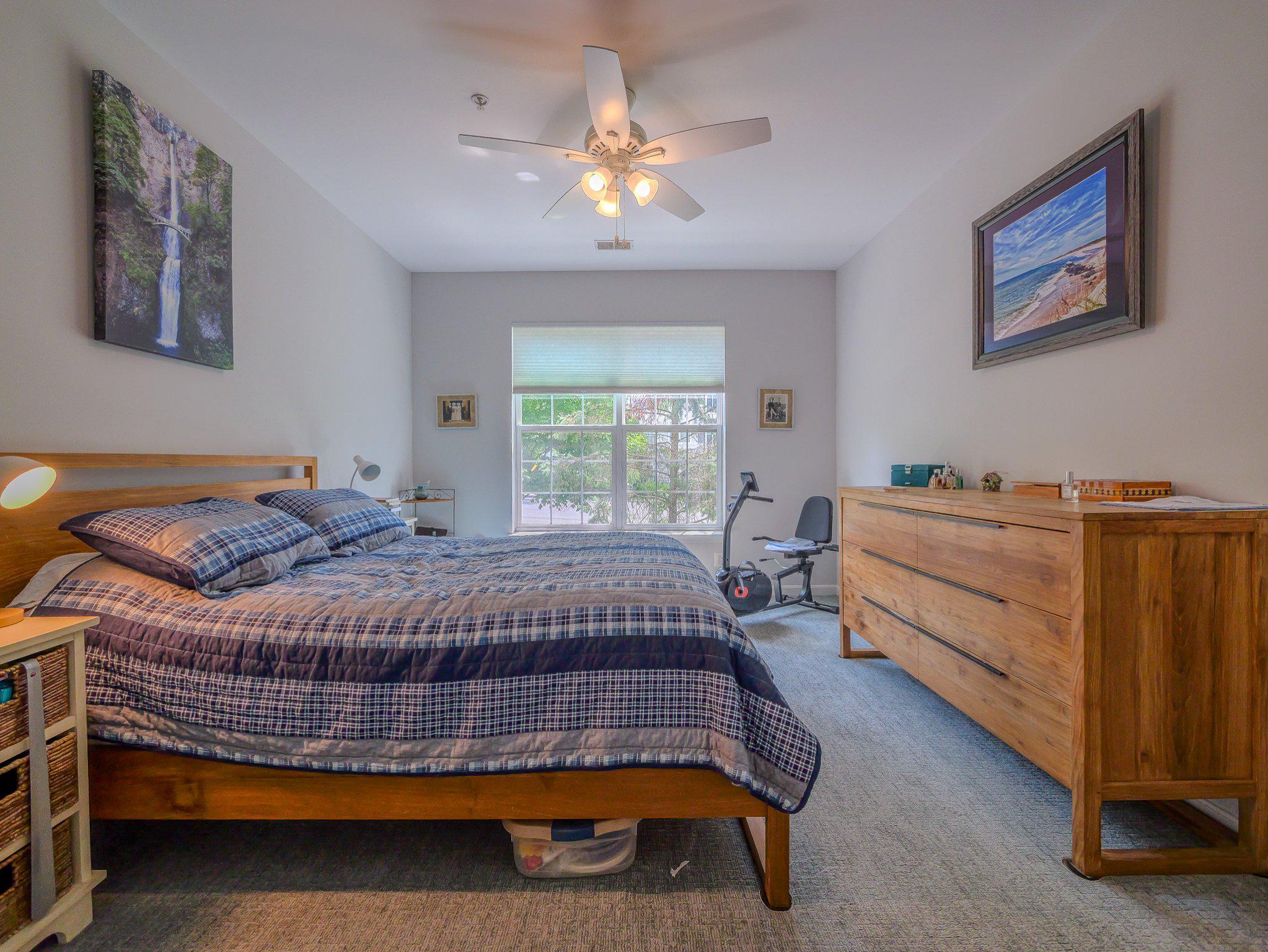 THE HOLLOW AT FOX VA - Residential