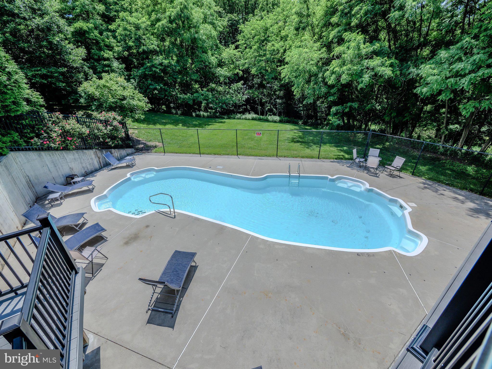THE HOLLOW AT FOX VA - Residential