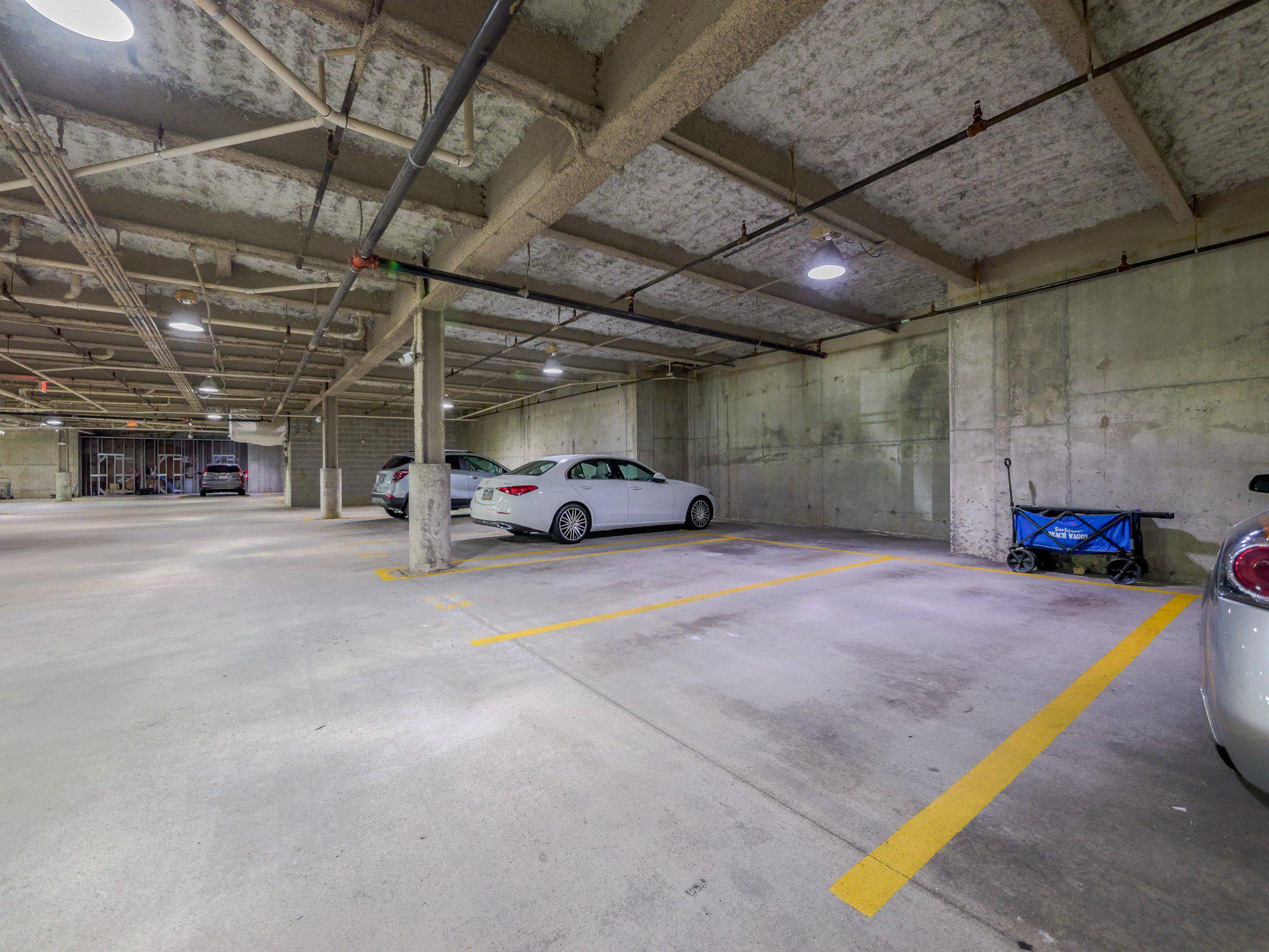 THE HOLLOW AT FOX VA - Residential