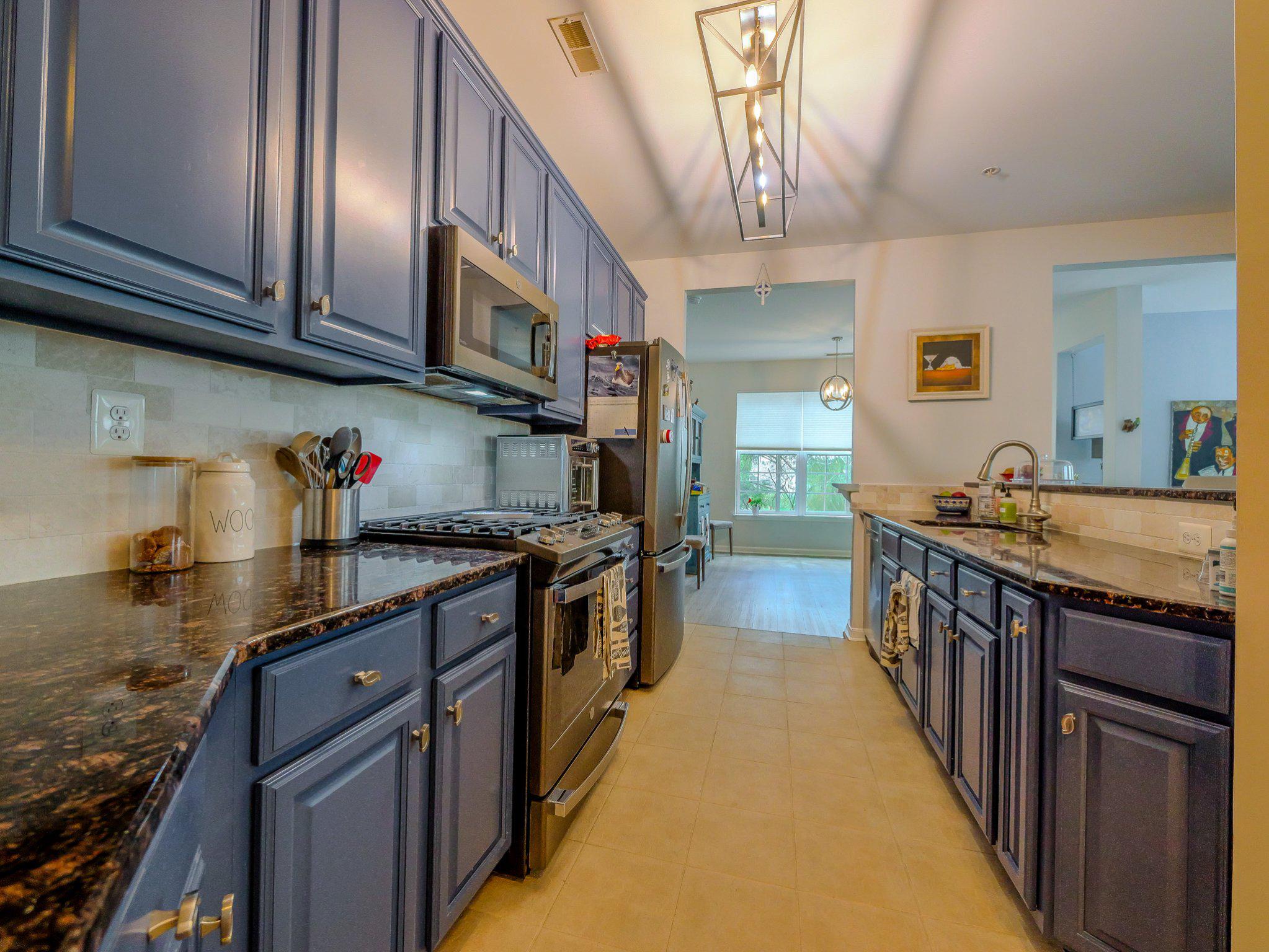 THE HOLLOW AT FOX VA - Residential