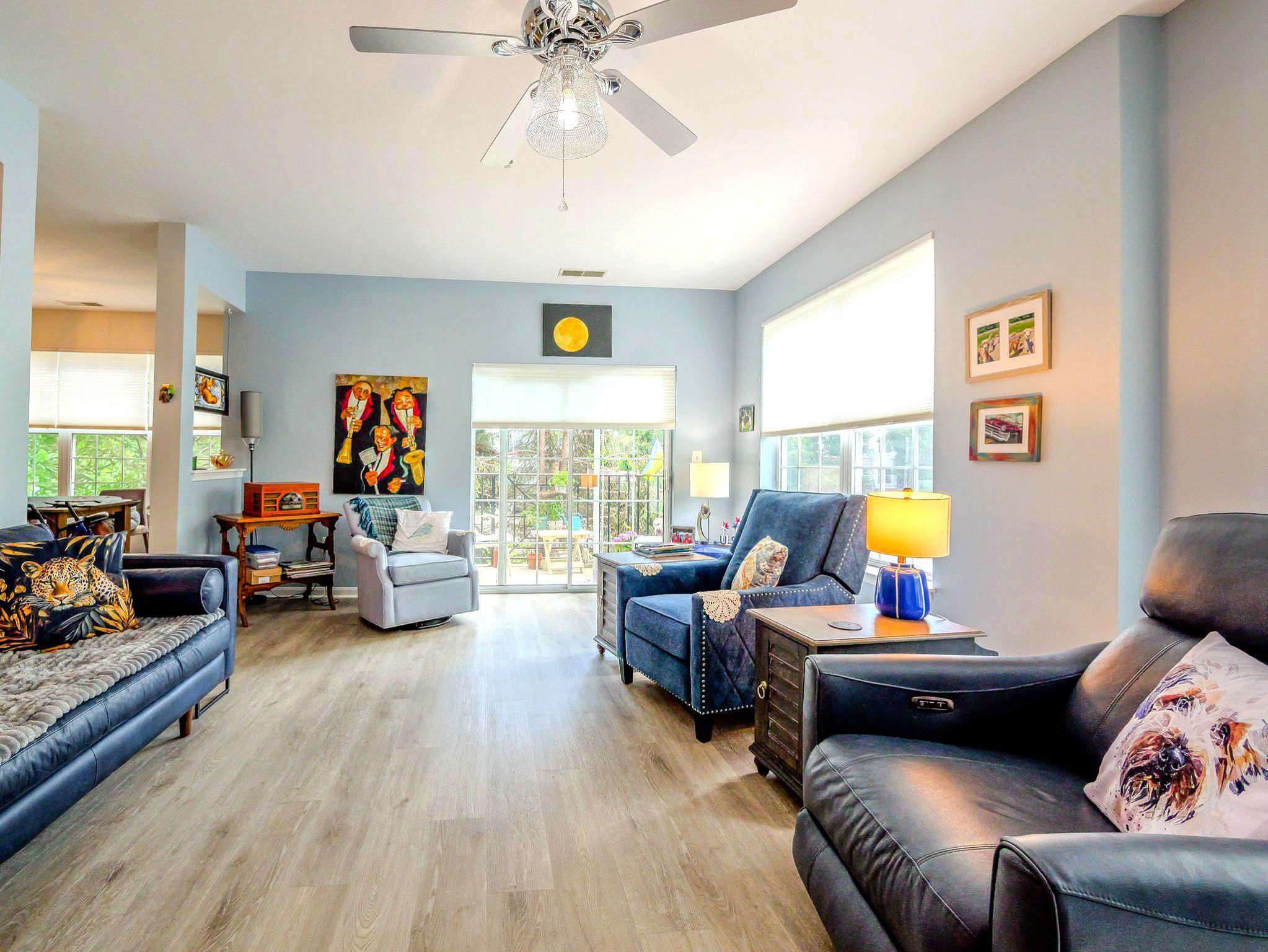 THE HOLLOW AT FOX VA - Residential