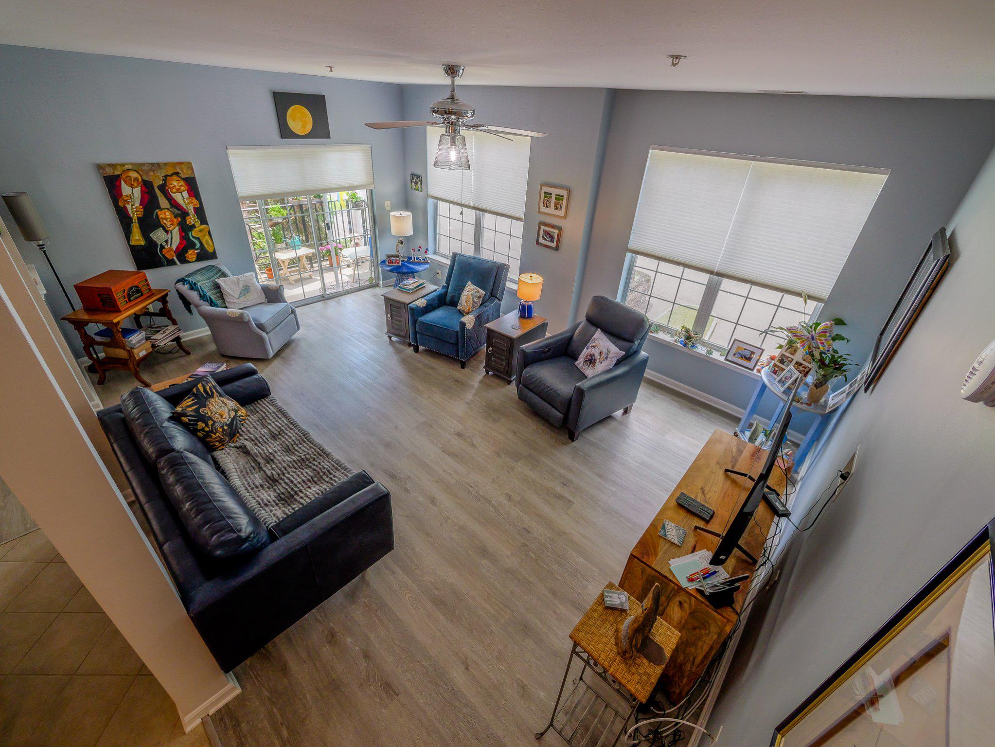 THE HOLLOW AT FOX VA - Residential