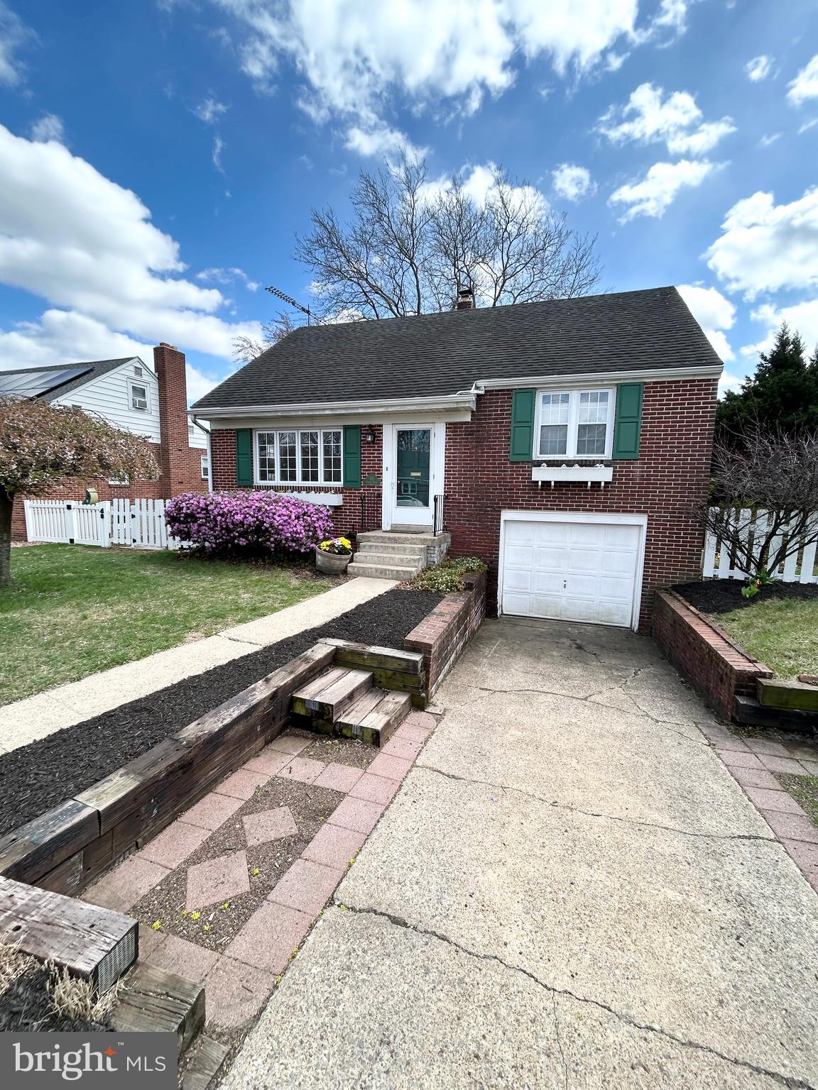 WYOMISSING HILLS - Residential