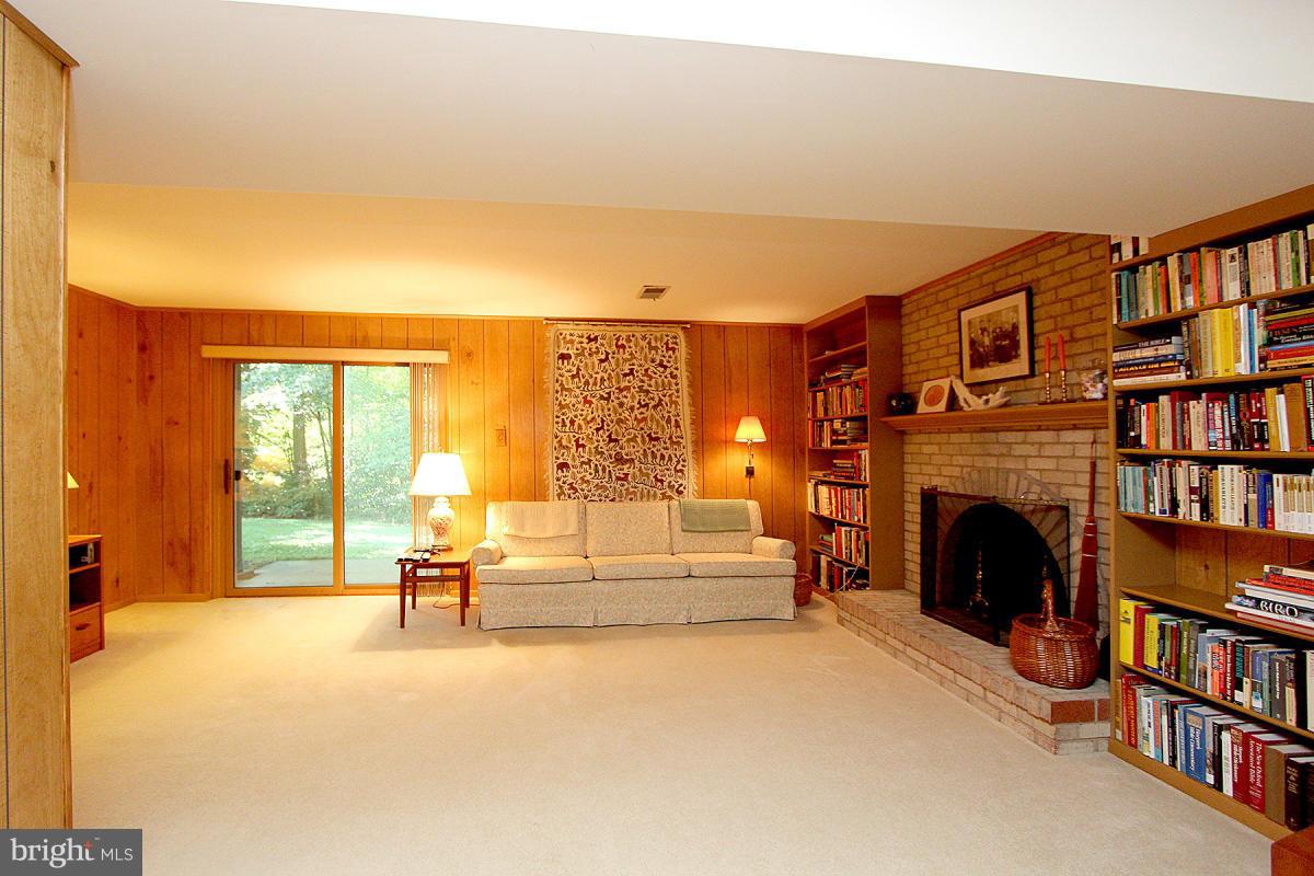 ASPEN HILL PARK - Residential