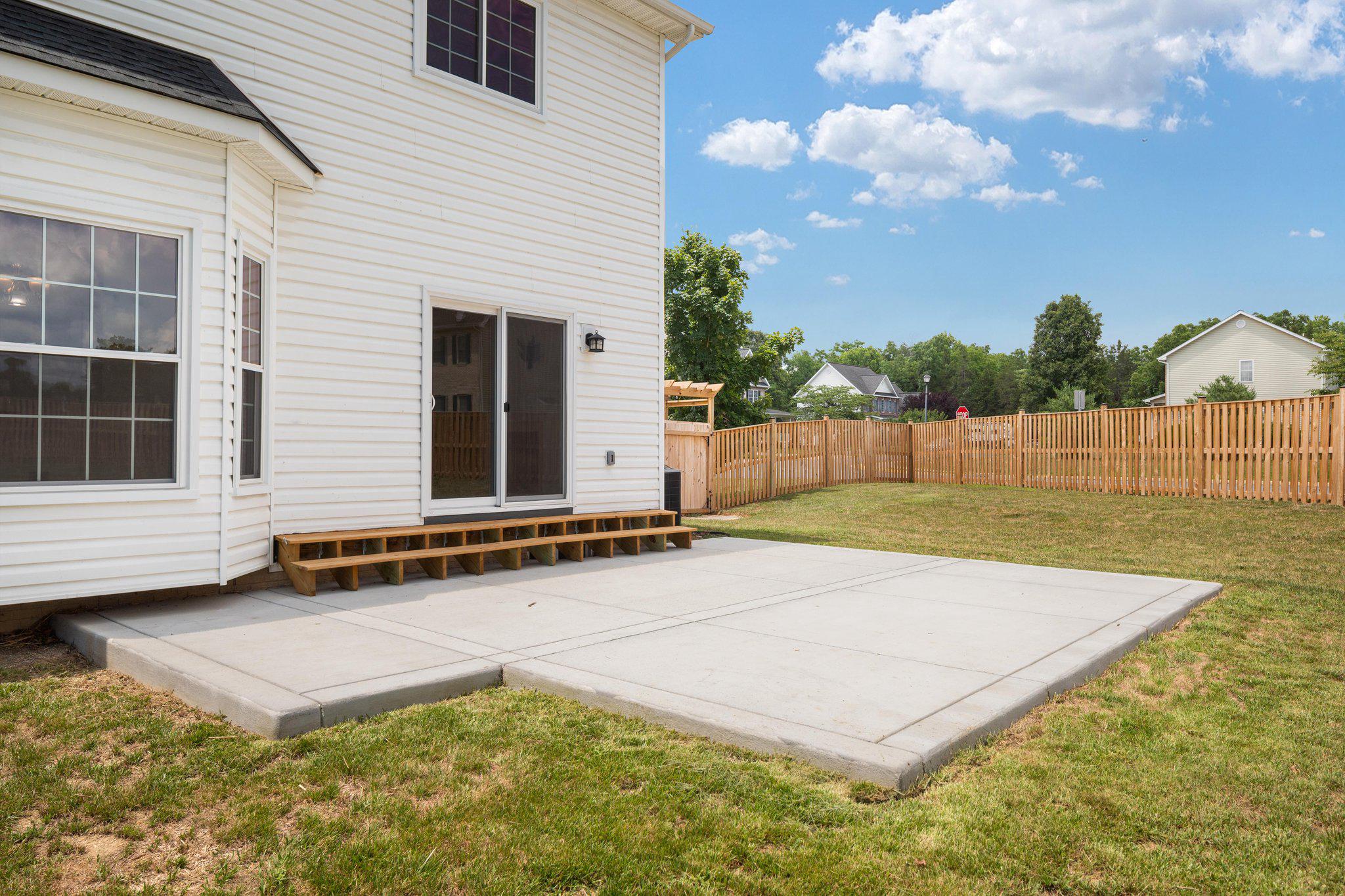 FOUNDERS LANDING - Residential