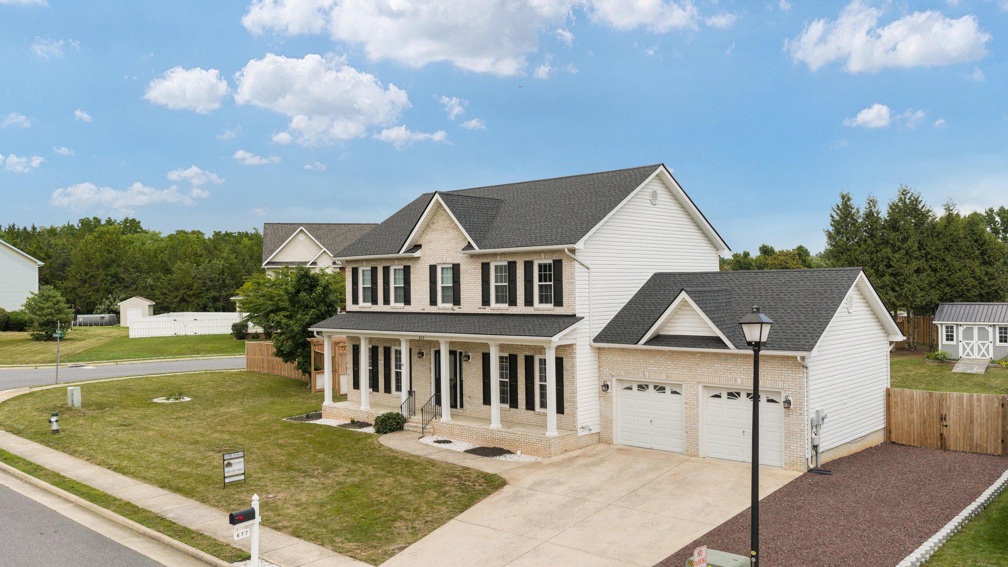 FOUNDERS LANDING - Residential
