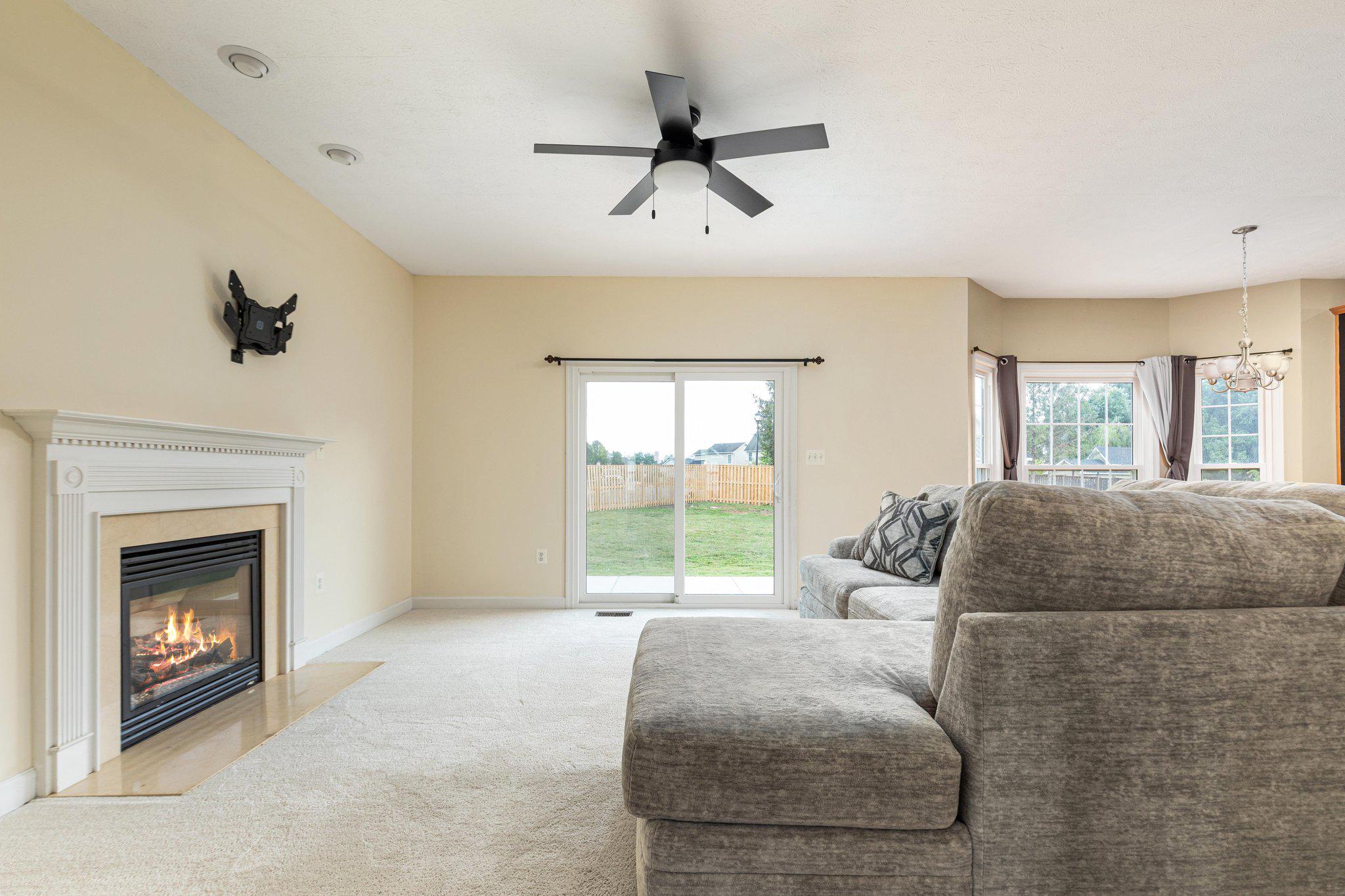 FOUNDERS LANDING - Residential