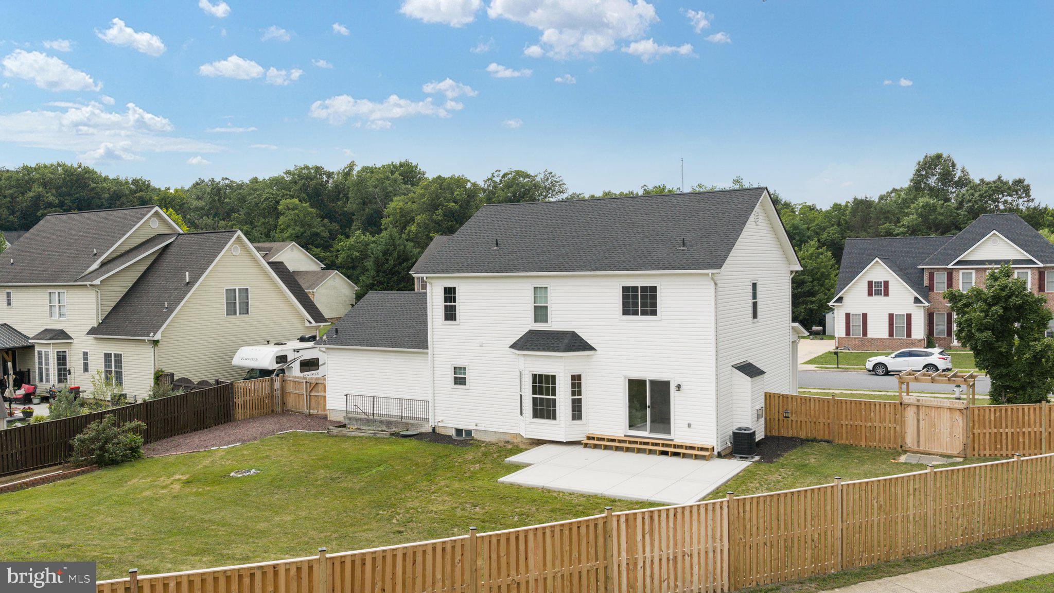 FOUNDERS LANDING - Residential