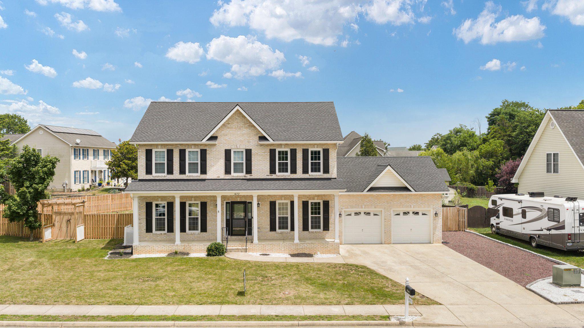 FOUNDERS LANDING - Residential