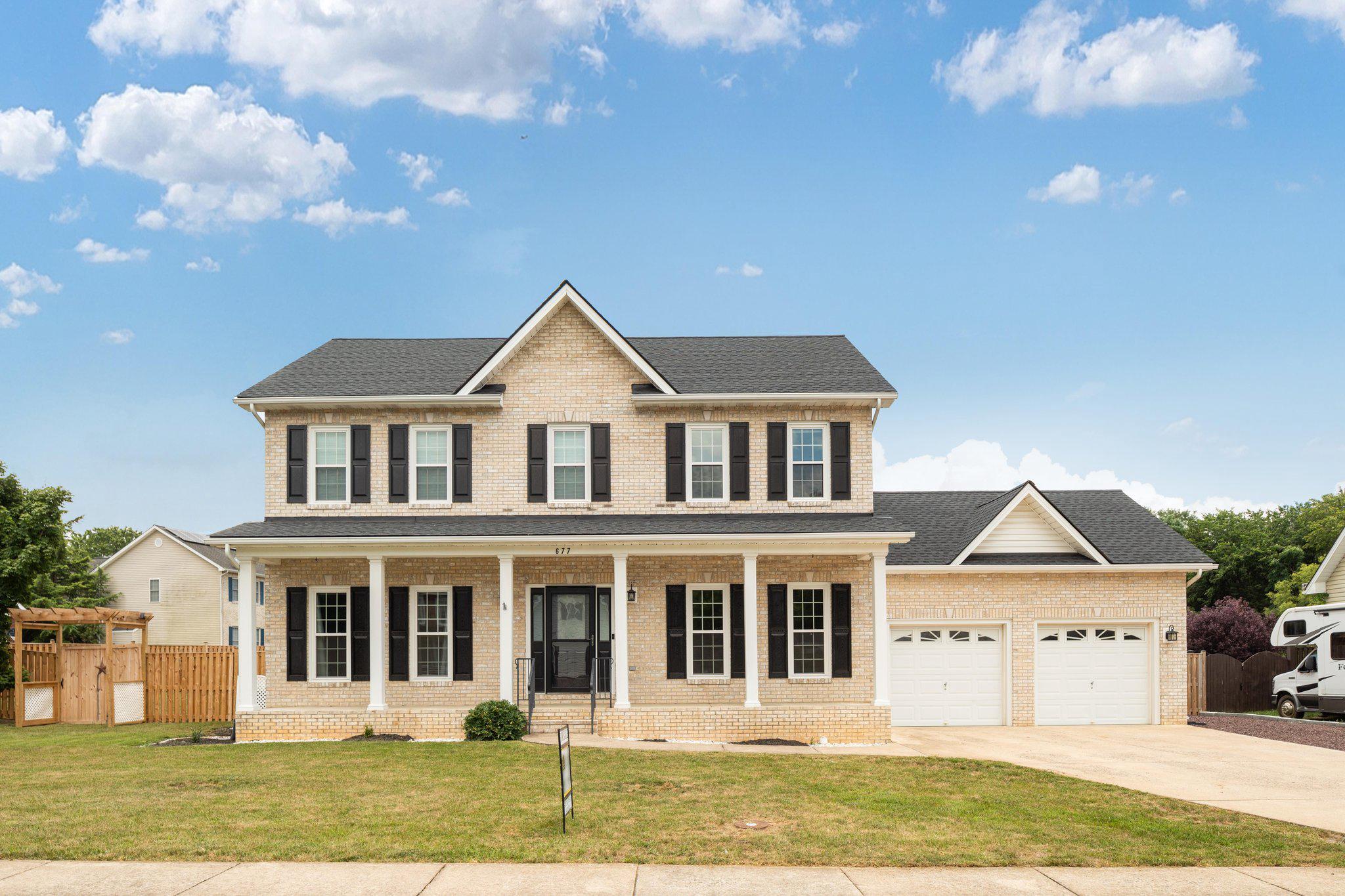 FOUNDERS LANDING - Residential