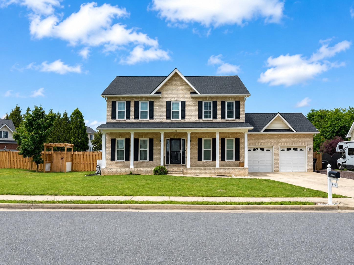 FOUNDERS LANDING - Residential
