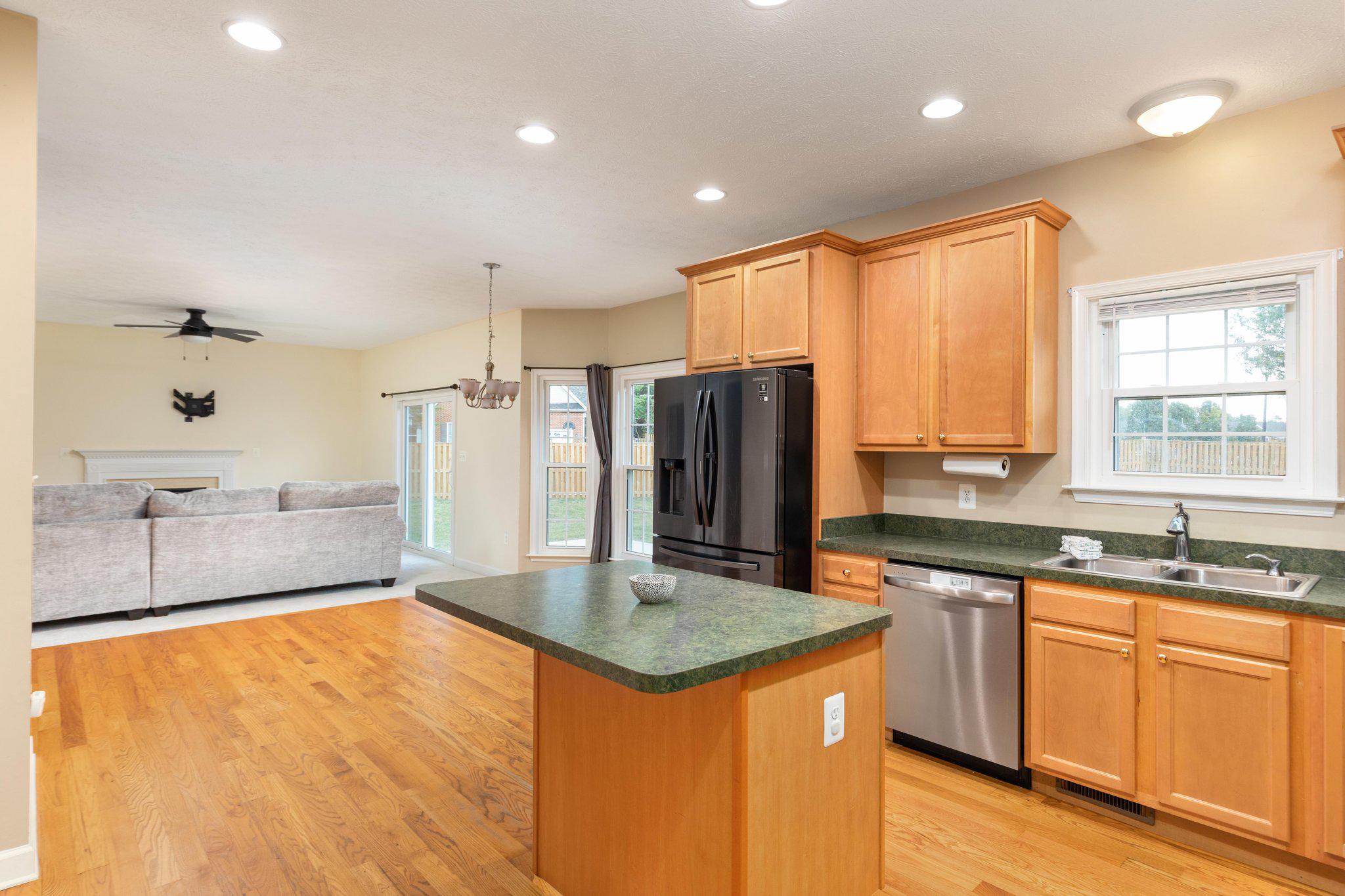 FOUNDERS LANDING - Residential