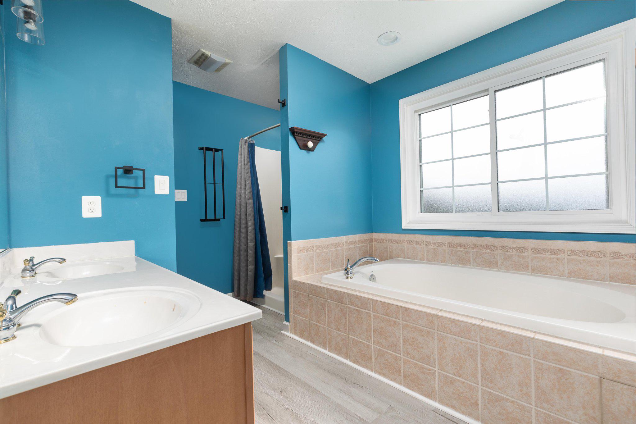 FOUNDERS LANDING - Residential