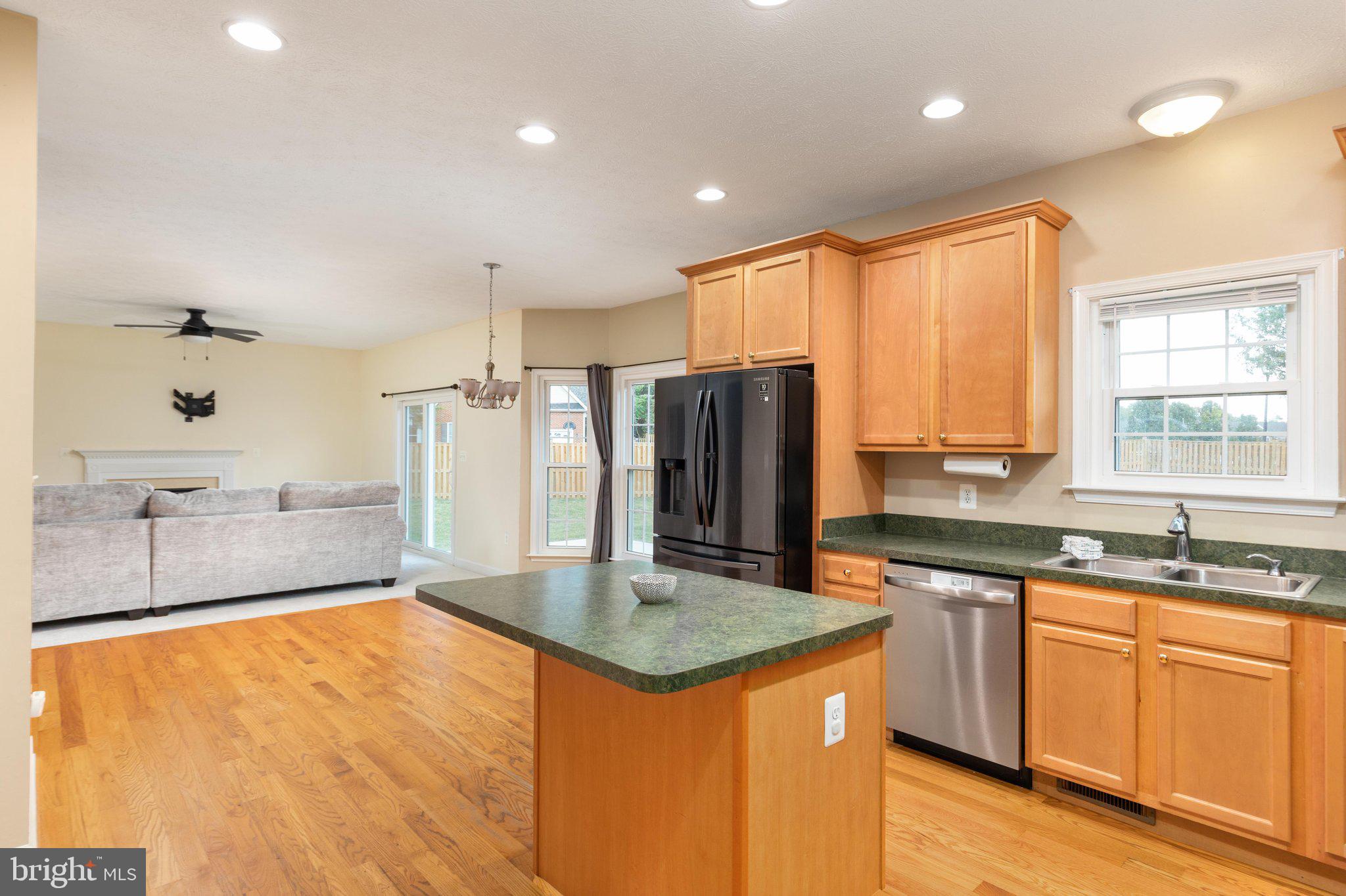 FOUNDERS LANDING - Residential