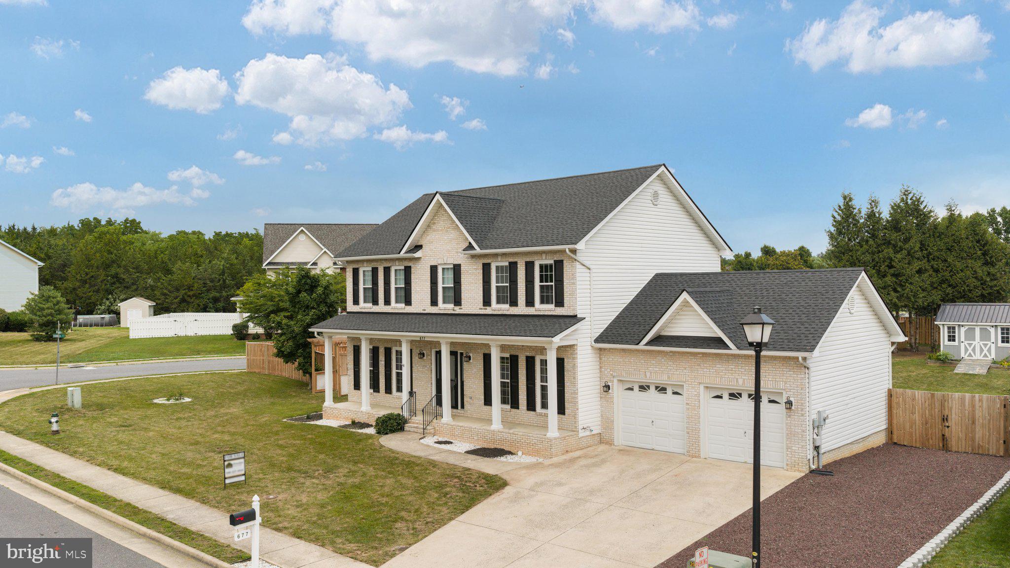 FOUNDERS LANDING - Residential