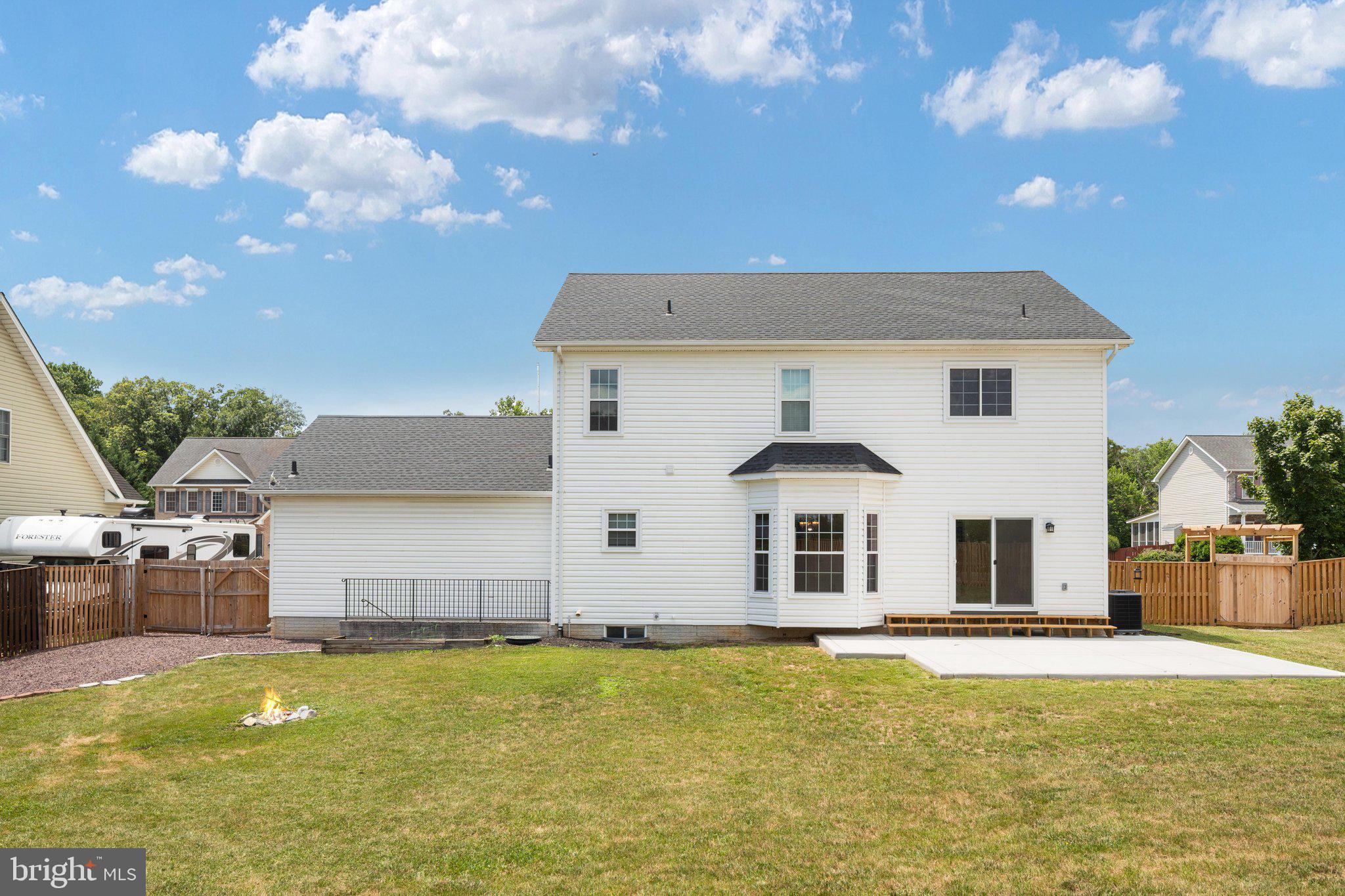 FOUNDERS LANDING - Residential