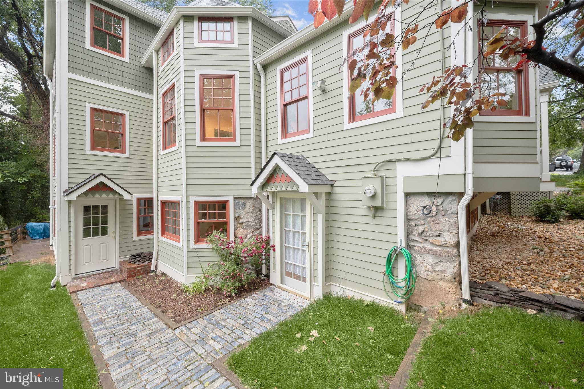 GLEN ECHO - Residential