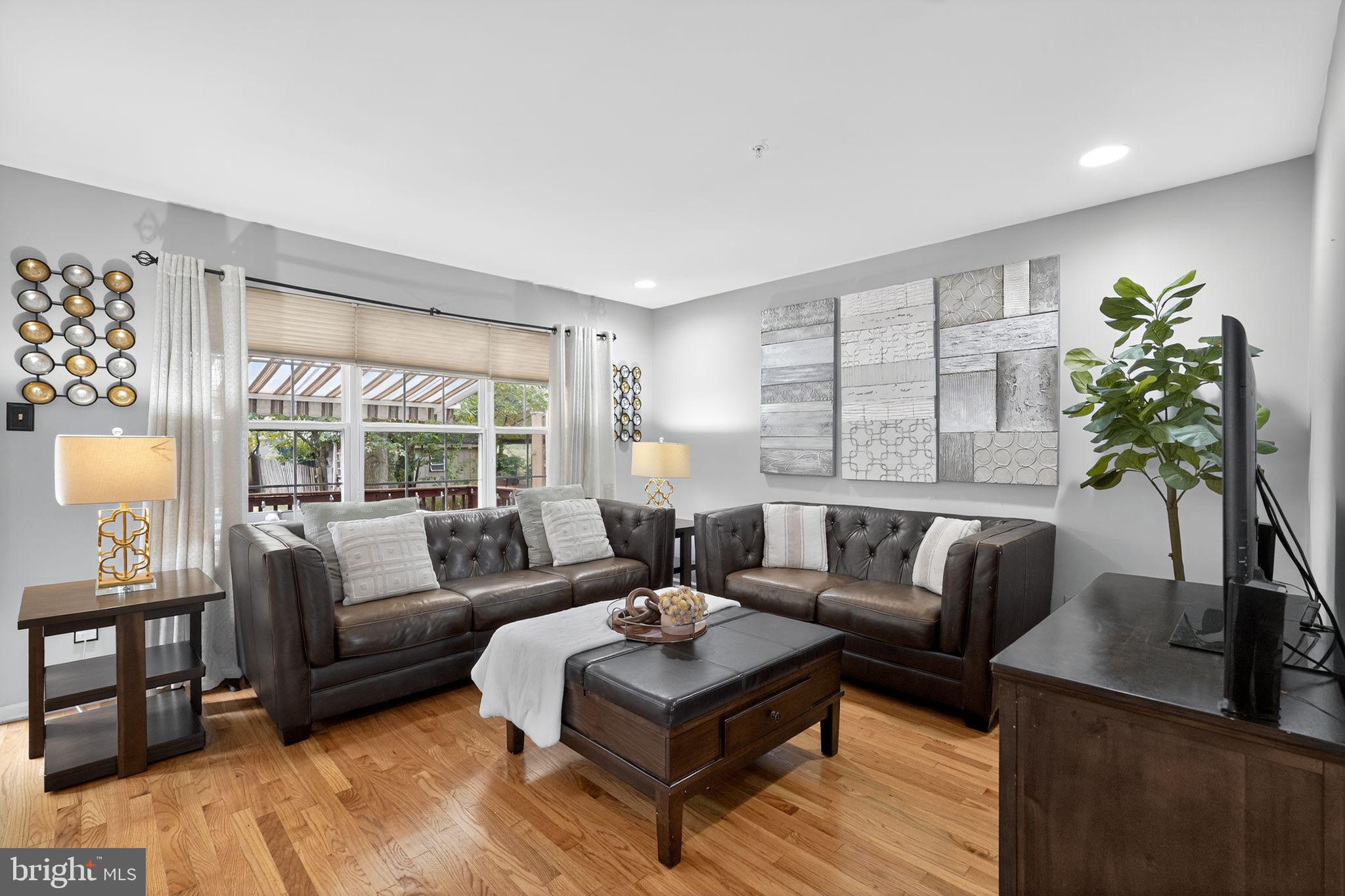 GLENN ROSE - Residential