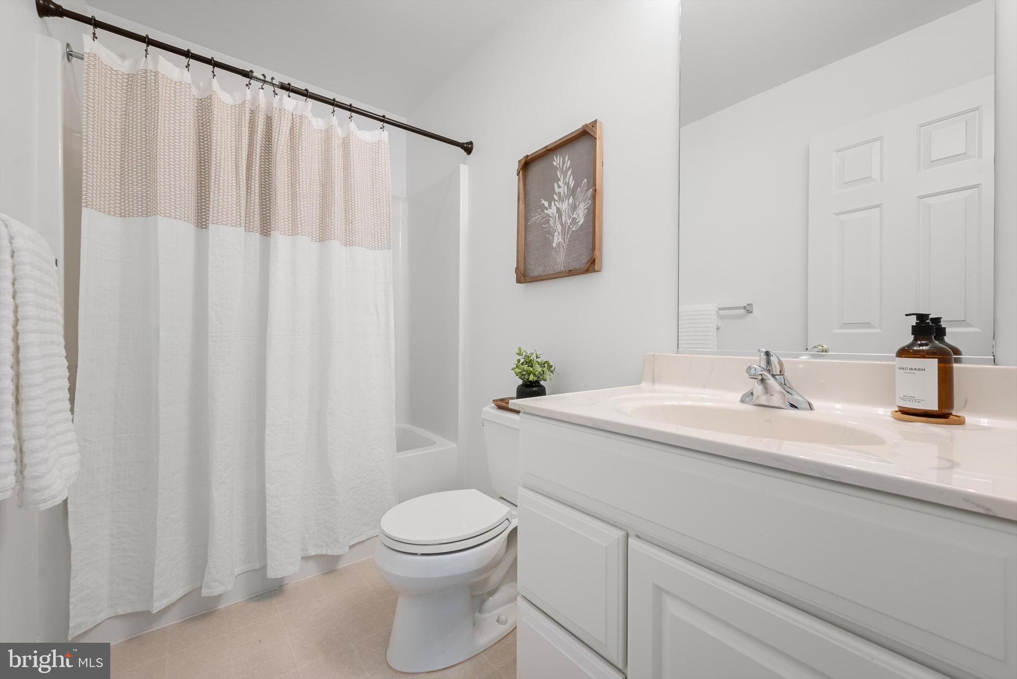 WHITINGS NECK - Residential